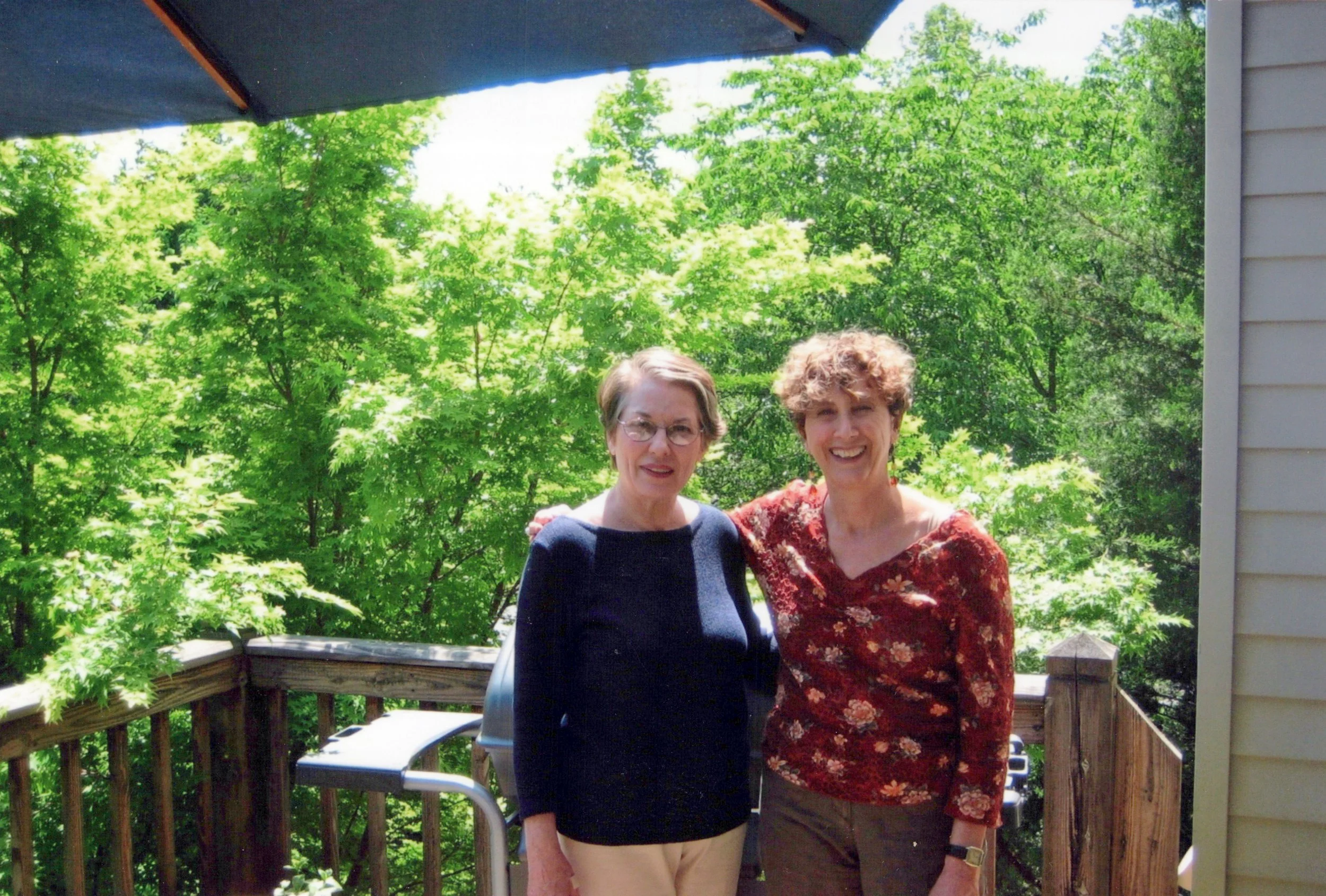 mom mems modern_1998-1-2.jpg