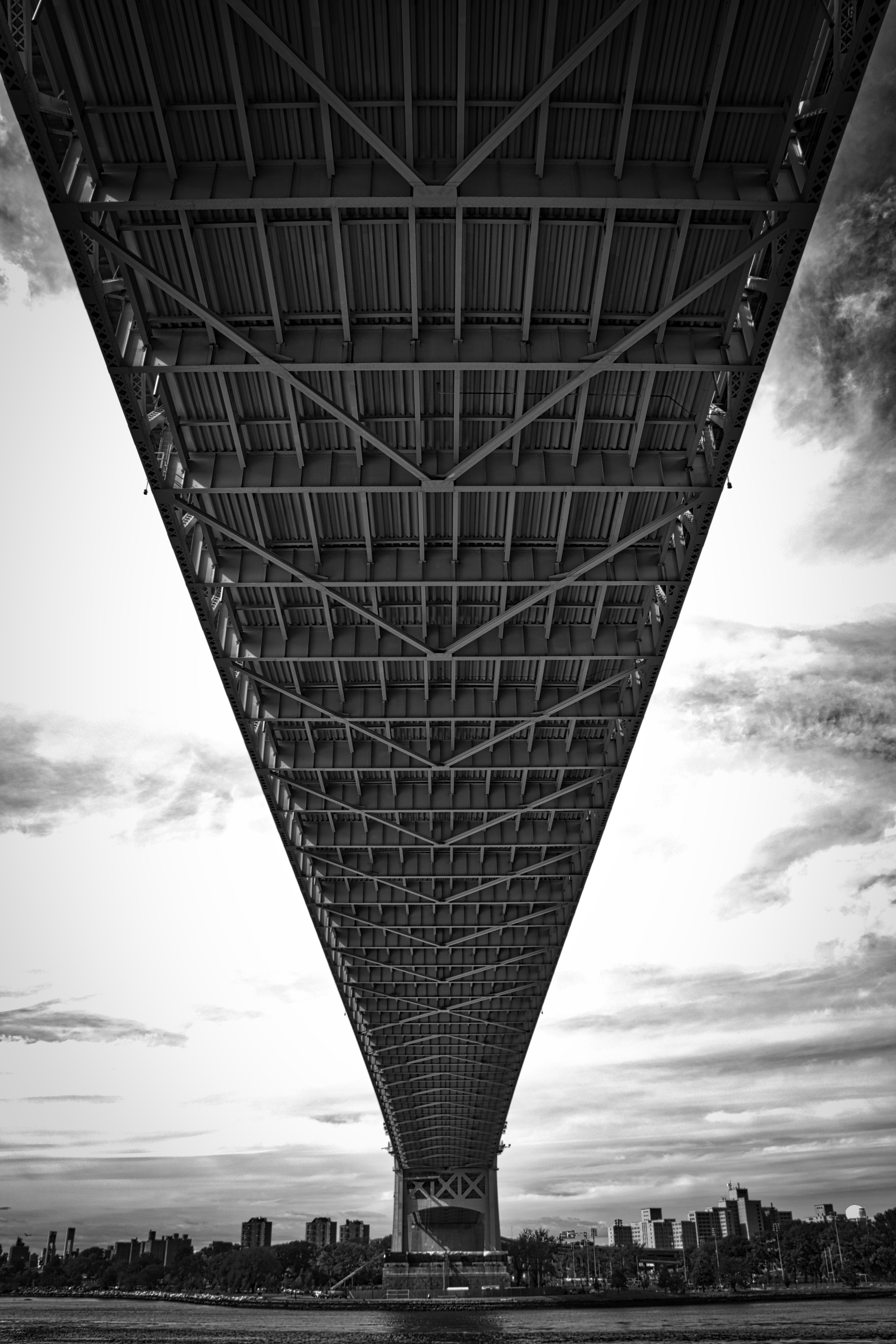 Starting off under the Triborough / RFK Bridge in Astoria Park