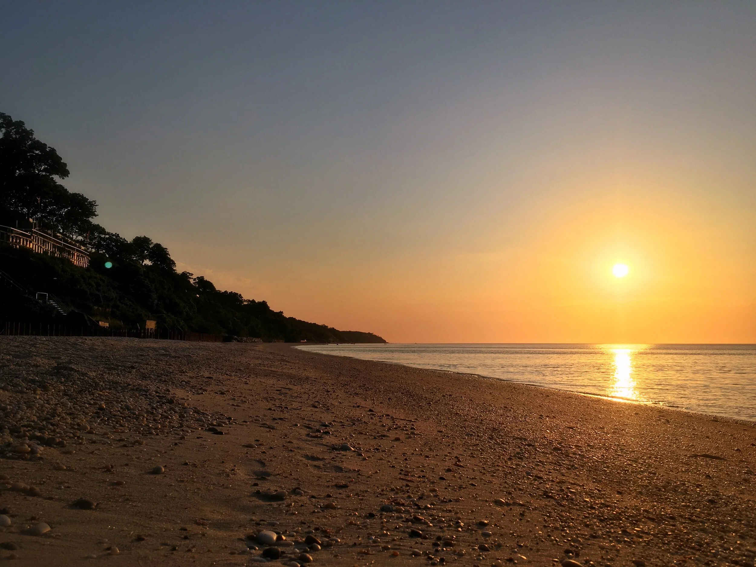 How to Stay with Friends