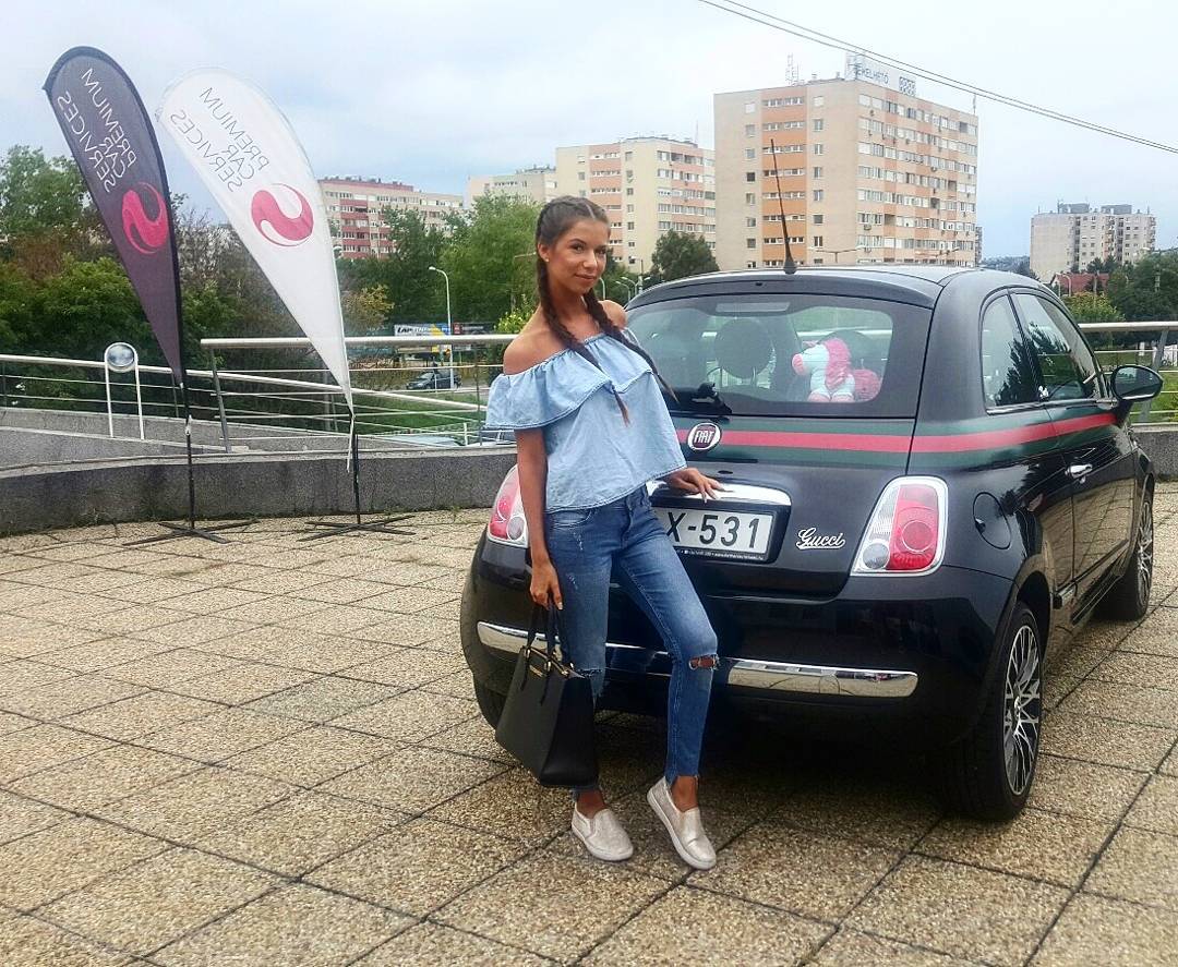 Tersach Vivien Köszönöm szépen a @premiumcarservices -nek hogy kívül-belül gyönyörűre varázsolták a kis kocsimat 😍 Bátran merem mondani hogy a legjobbak 🔝👌 Mindenkinek csak ajánlom ha tényleg szép, tiszta kocsit szeretnétek ☺🚘