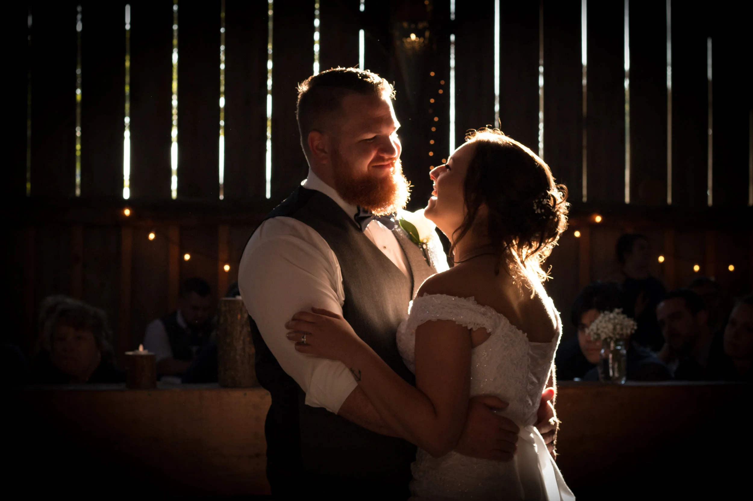 emilysotiphotography-LIB-nikki+greg-firstdancebarnwedding.jpg