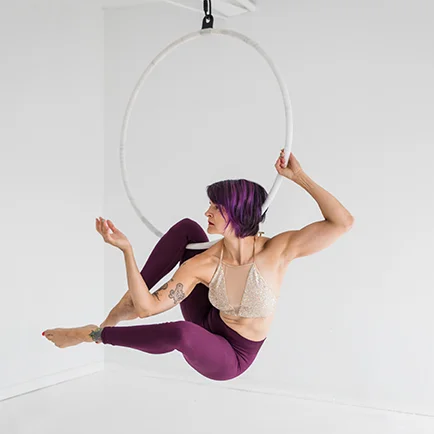 emily-soti-photography-christie-hoop-bonus-small.jpg