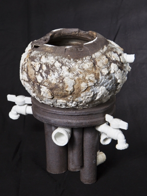 Pipe and spigot vessel.