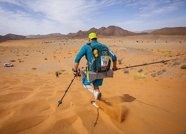 #Shaka4chris 🤙 
We first met @chrisishirley after he rowed across the Atlantic and here he is earlier this year running the @marathondessables. His energy for life and adventure know no bounds. 
Throughout the year he heads up @tales_of_adventure an