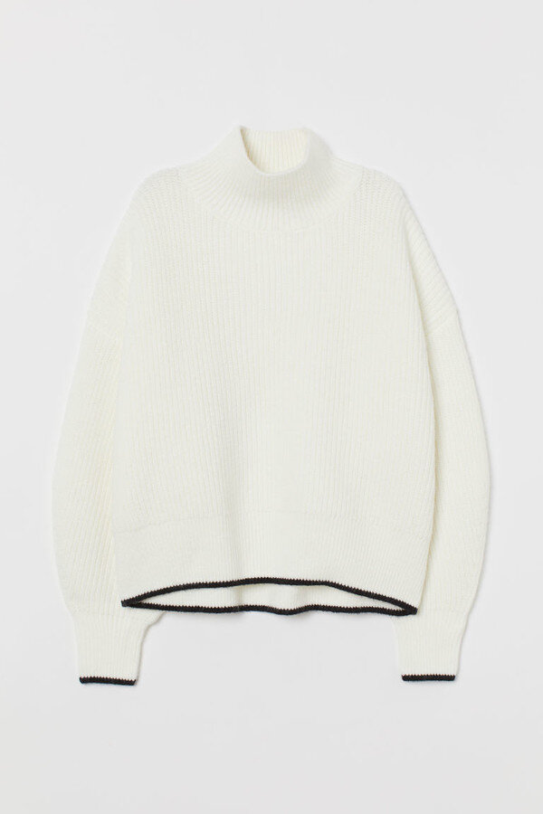 h-m-balloon-sleeved-sweater-white.jpg