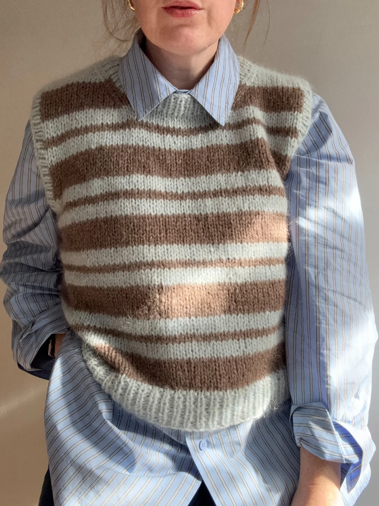 Last week I finally launched the &lsquo;Thank You&rsquo; vest pattern &amp; I&rsquo;ve been wearing it non stop this week, today&rsquo;s version is this striped one &amp; the colour changes for this is also included in the pattern. I&rsquo;ve also le