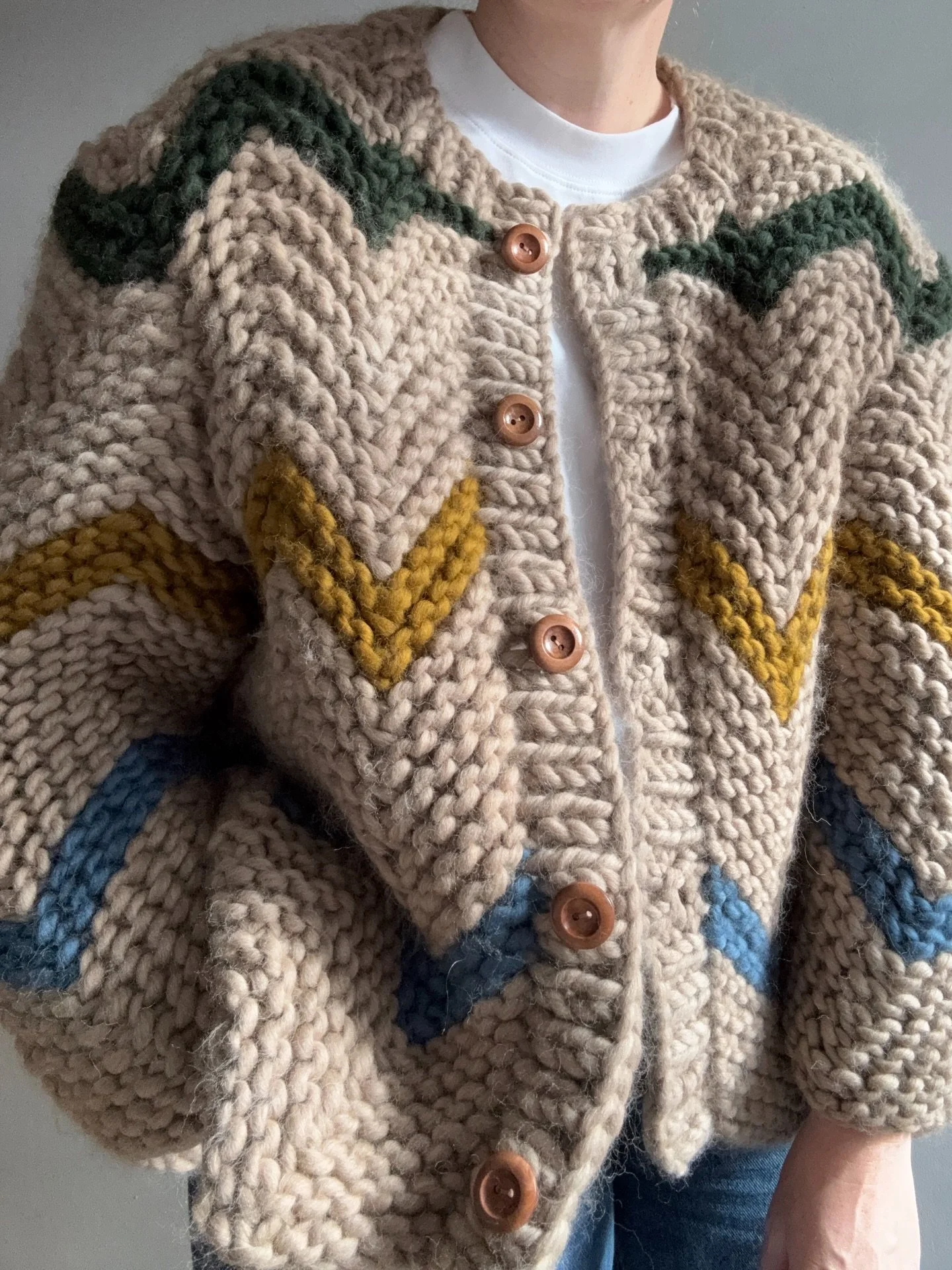 Cosmos Cardigan 💫  is more like a coatigan due to its design shape &amp; perfect for spring, especially when you want to leave your coat at home. 

I love it in the autumn rainbow version but in this colour it&rsquo;s a classic for me &amp; goes wit