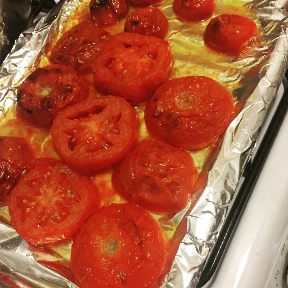 Roasted tomatoes with olive oil and salt