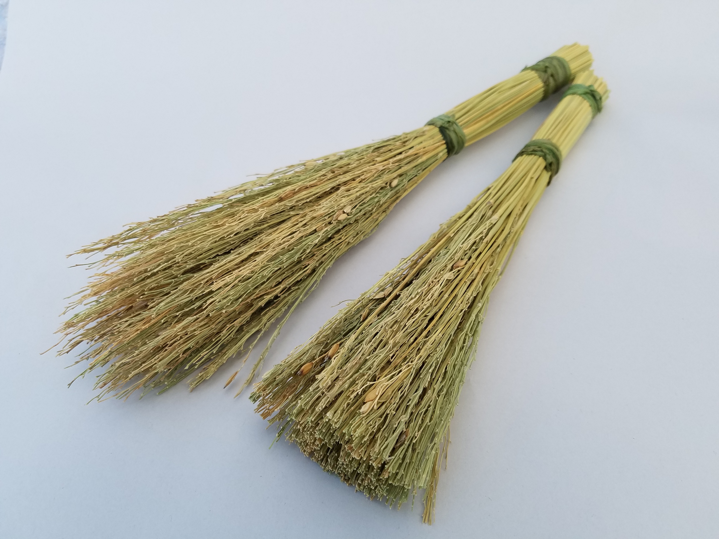 rice straw brushes