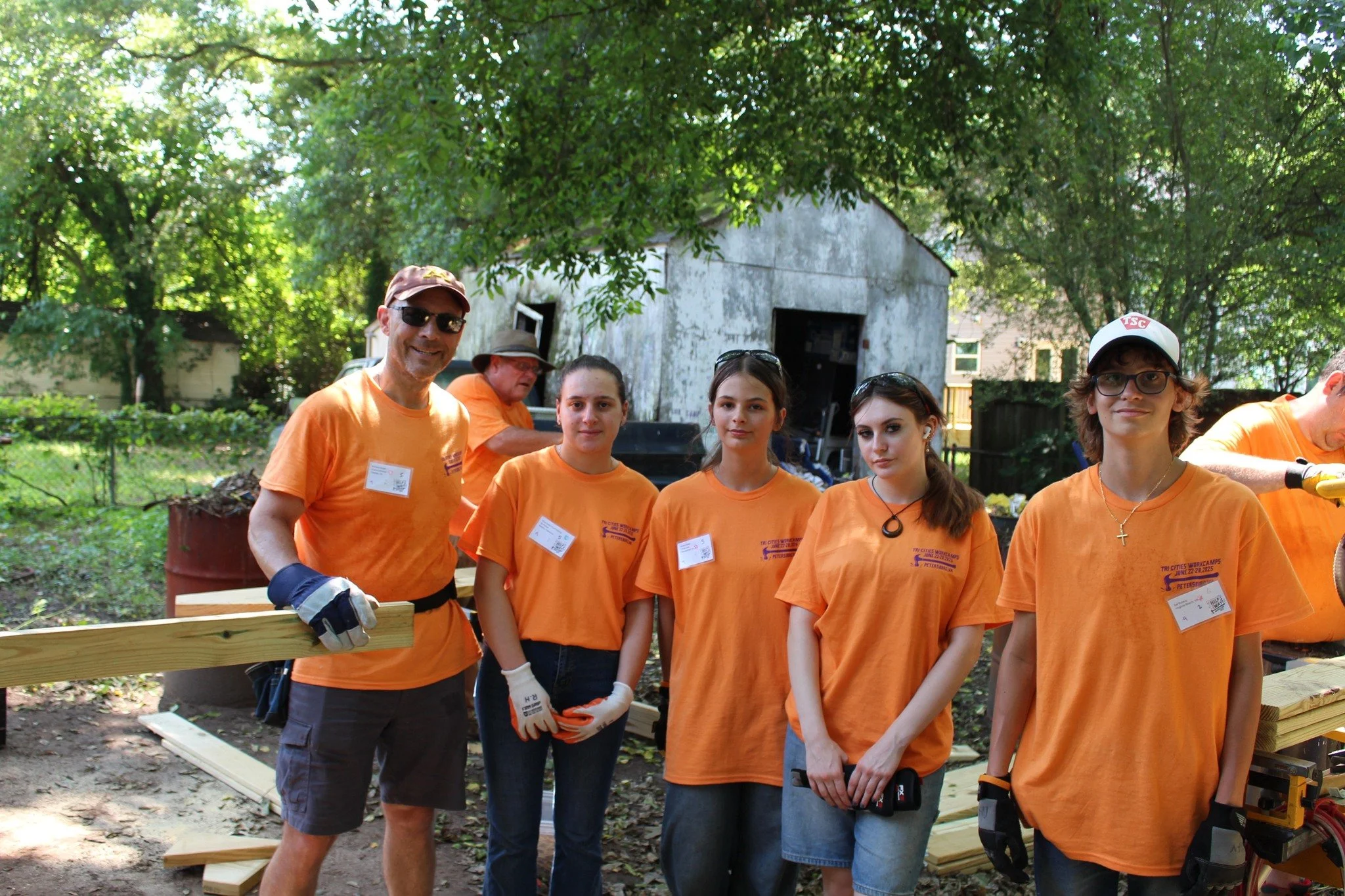 🔨 Crew 7 Shoutout! 🔨

Big shoutout to Crew 7 for an amazing week of service&mdash;they built a ramp AND a set of stairs! 💪

Your teamwork and determination turned hard work into real impact, creating safer and more accessible ways for a homeowner 