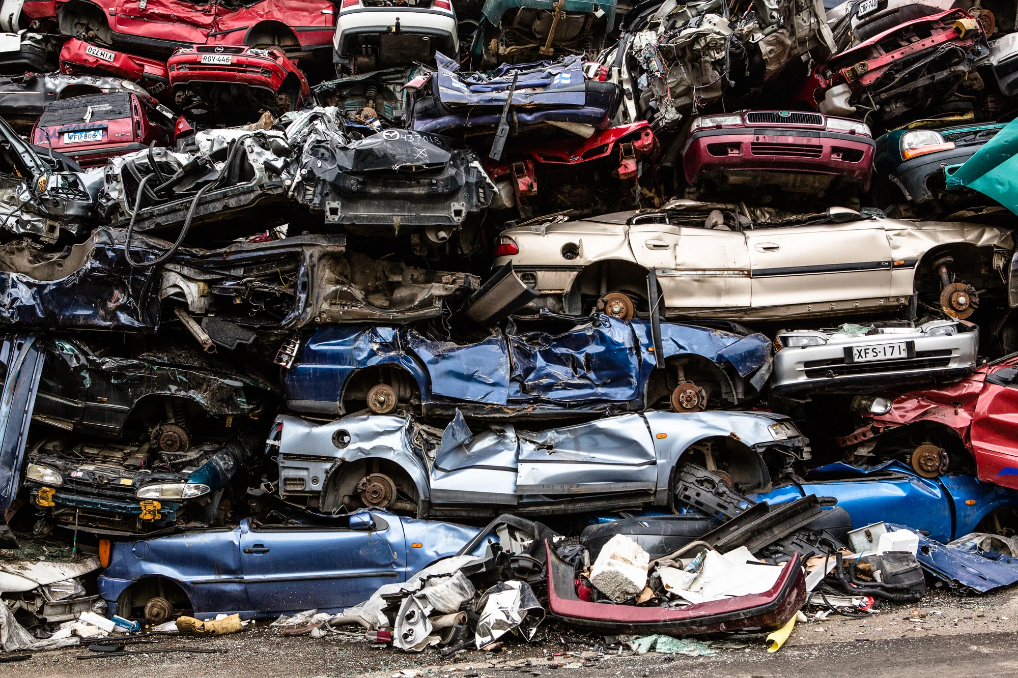  Government of Finland paid 1500€ to car owners if they brought at least 10 year old car to scrapyard and got a new one. Campaign was a great success. &nbsp;  © Maaseudun Tulevaisuus.&nbsp; 