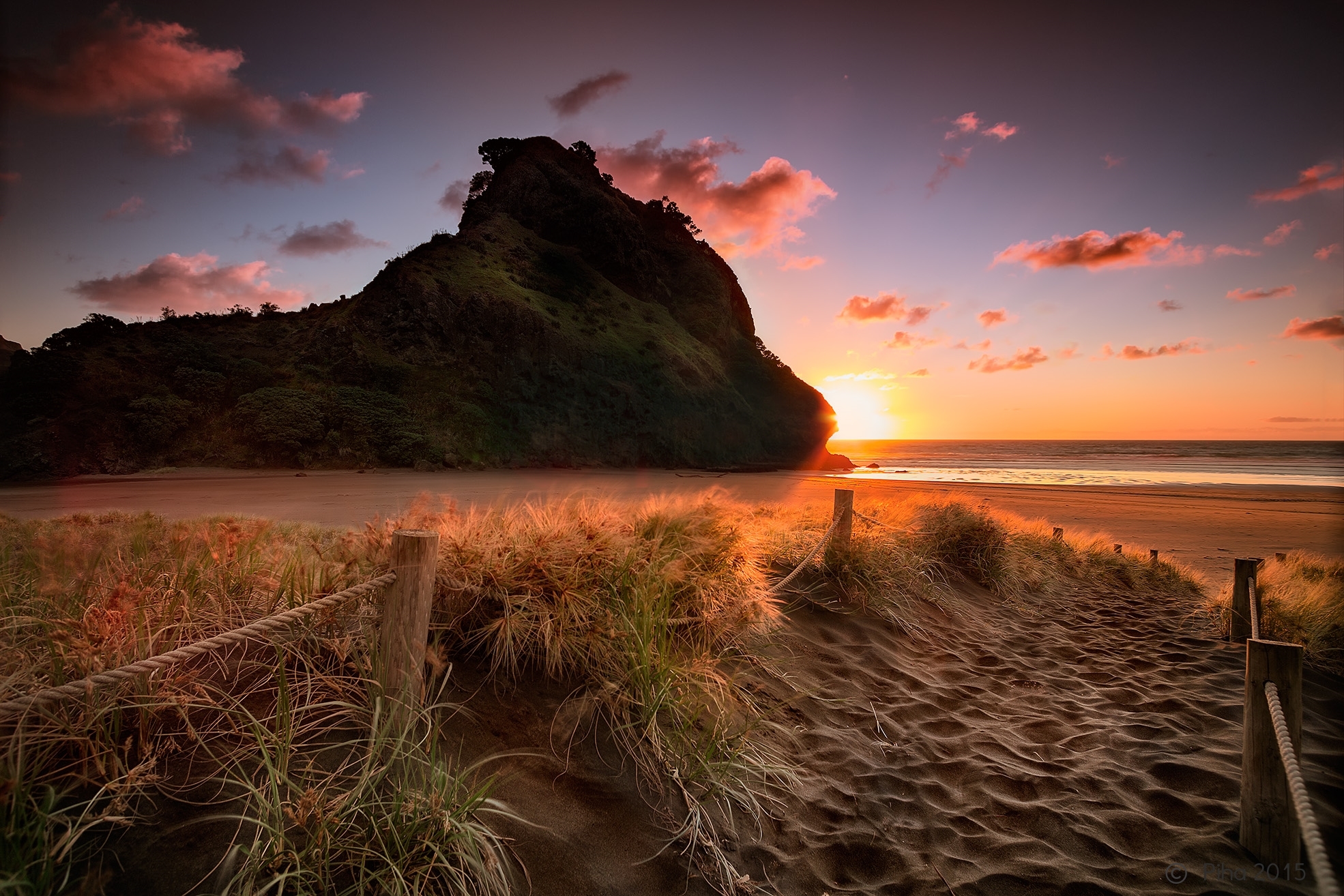 Piha 1 no flare port jpeg.jpg