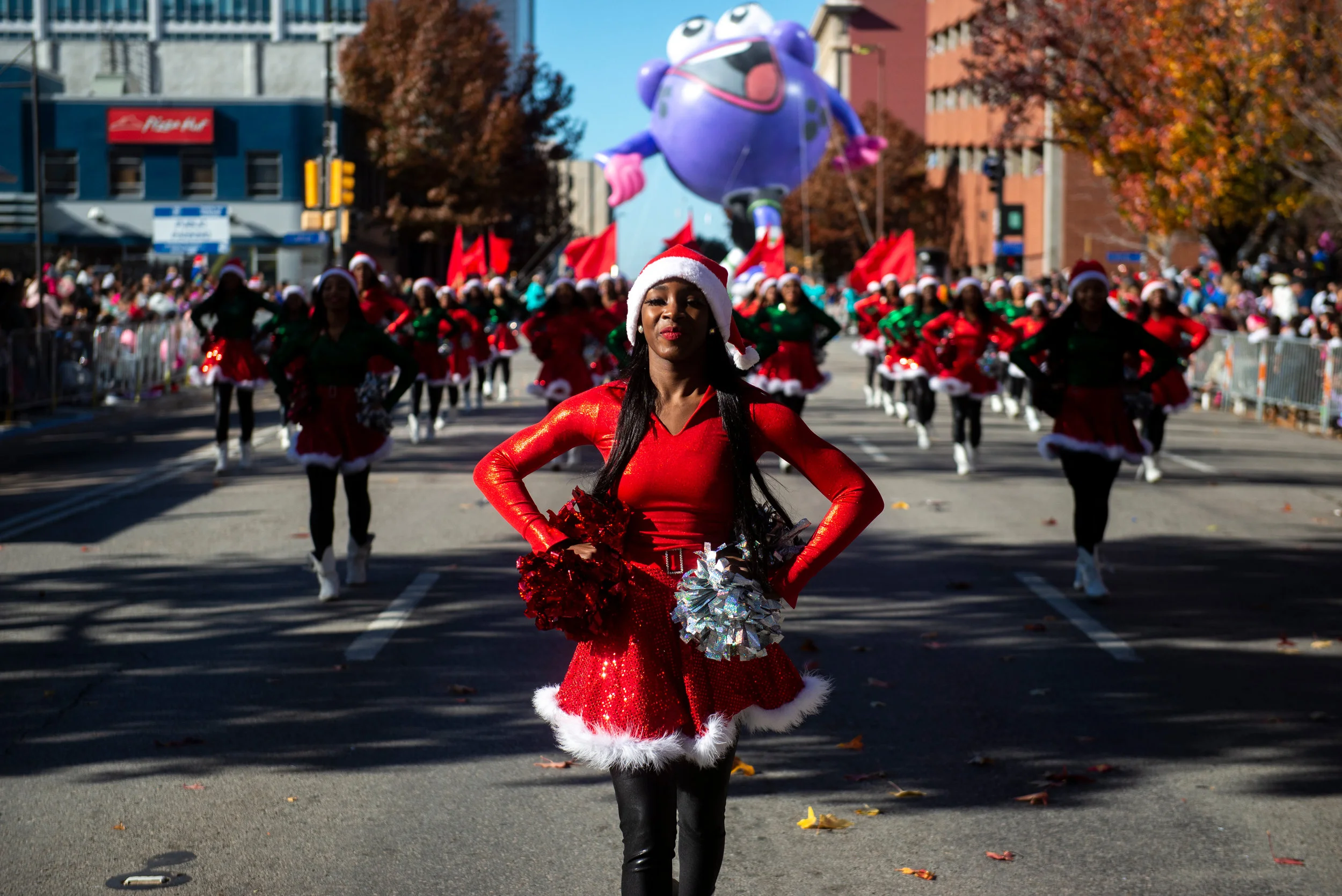 181201_HolidayParade0770_BM.jpg