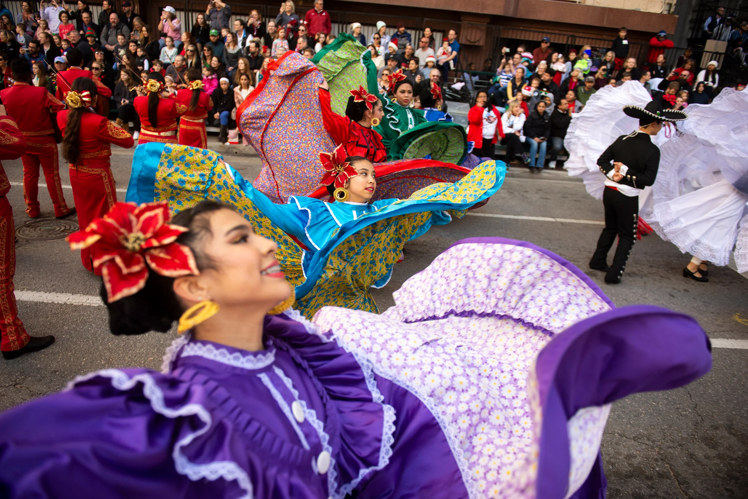181201_HolidayParade1264_BM.jpg