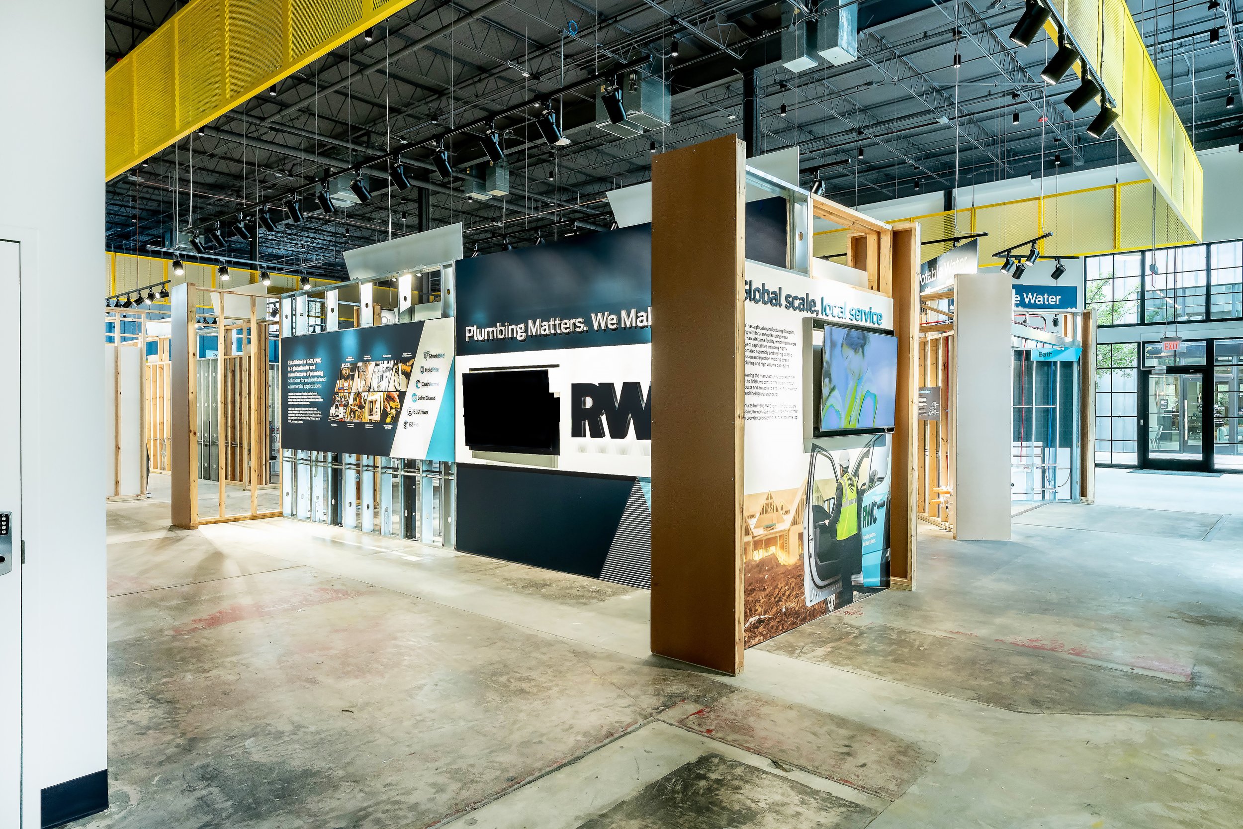 client experience center 1.jpg