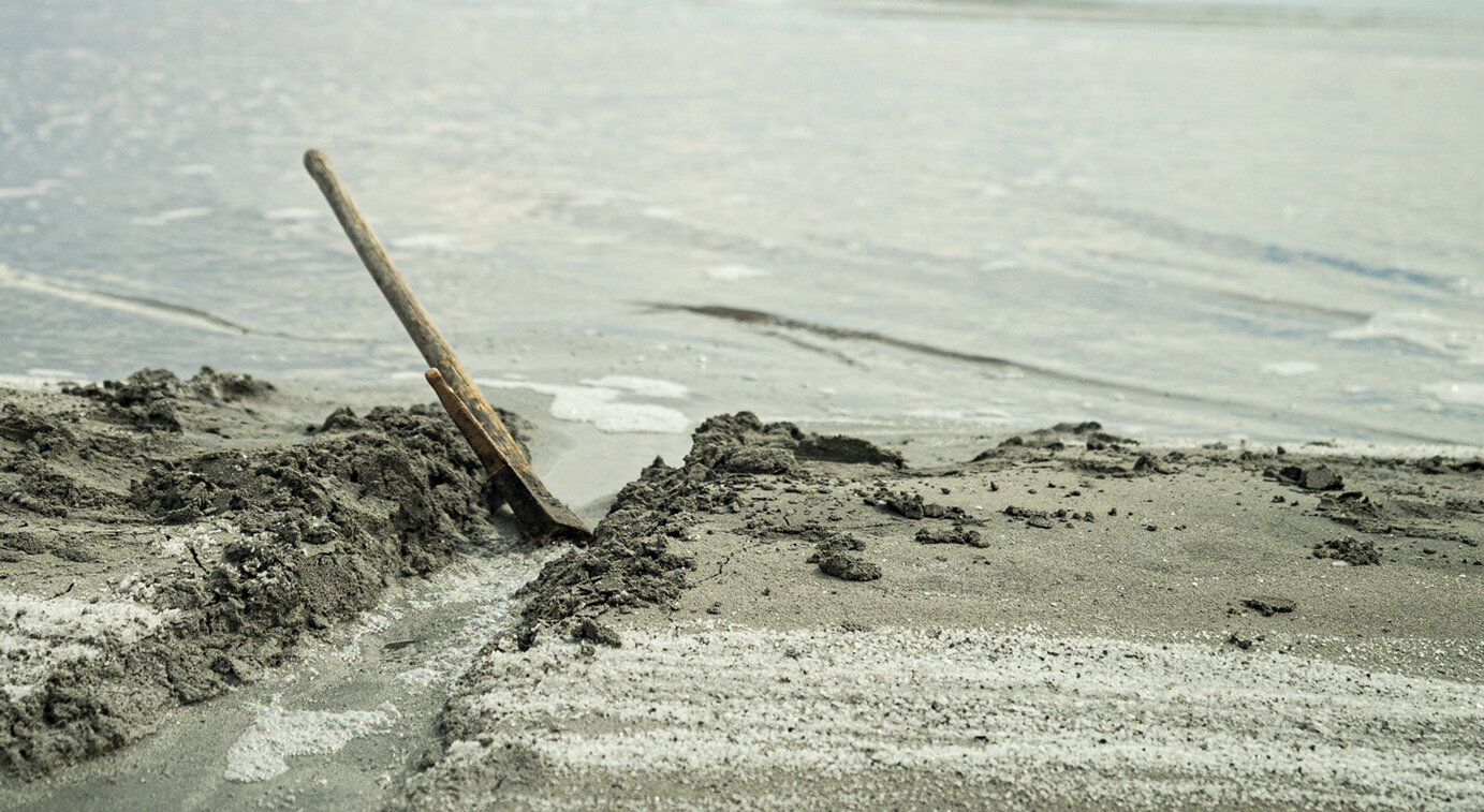 web_cu_mining pickbeach.jpg