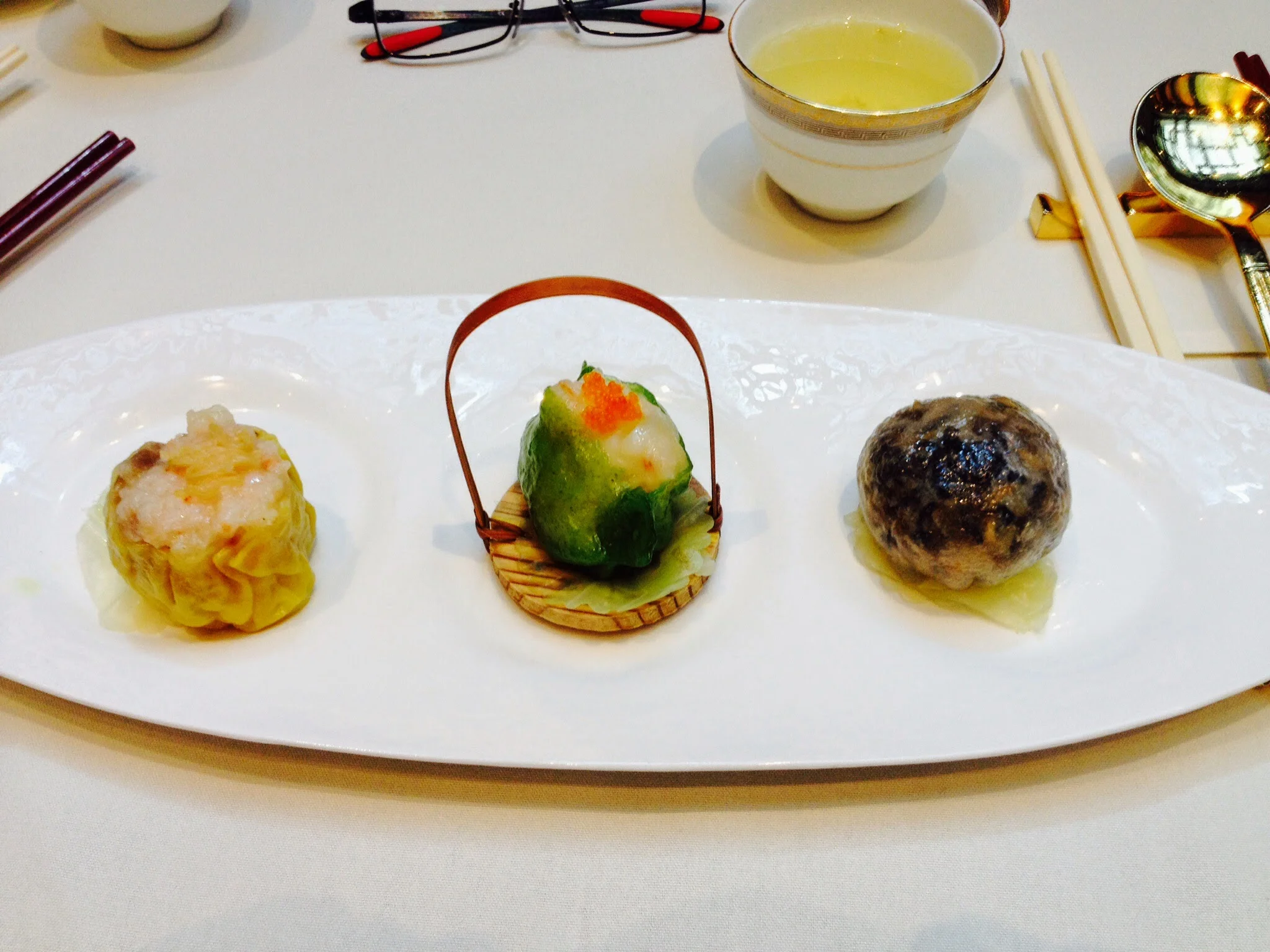 Trio dimsum selection (shark, prawn, crab)