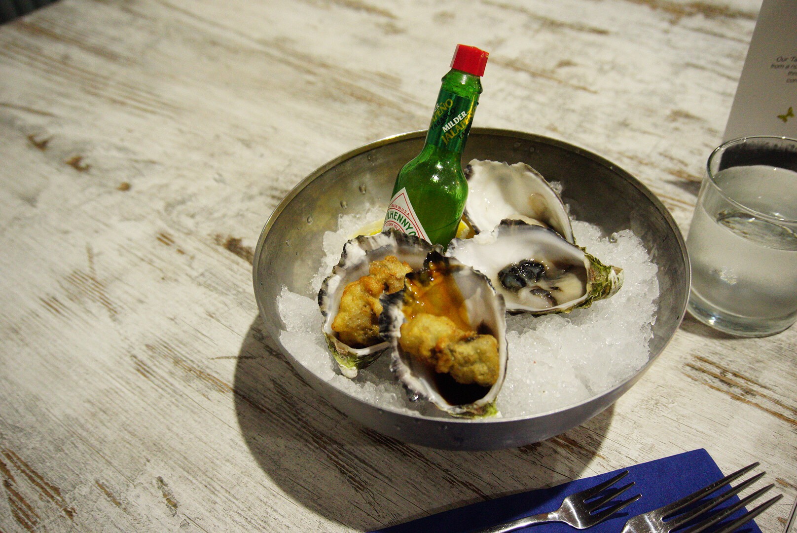 Fresh shucked oysters at the Pickled Herring, Two Rocks