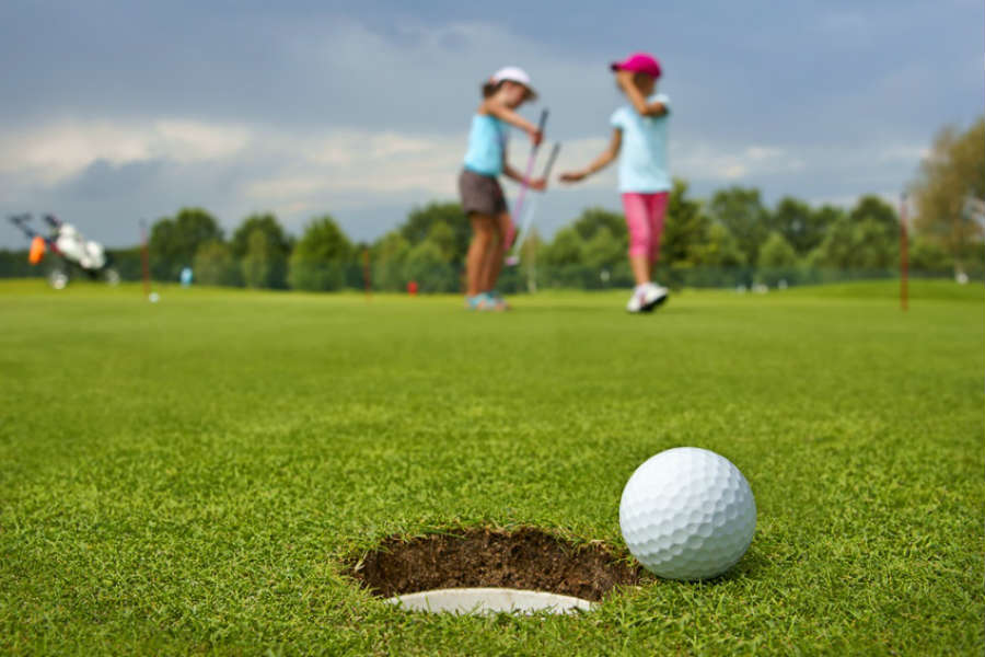 kids-playing-golf-blog.jpg