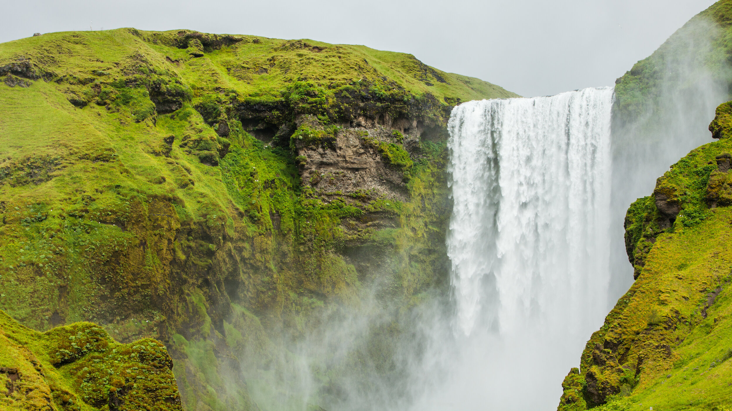 Skogafoss.jpg