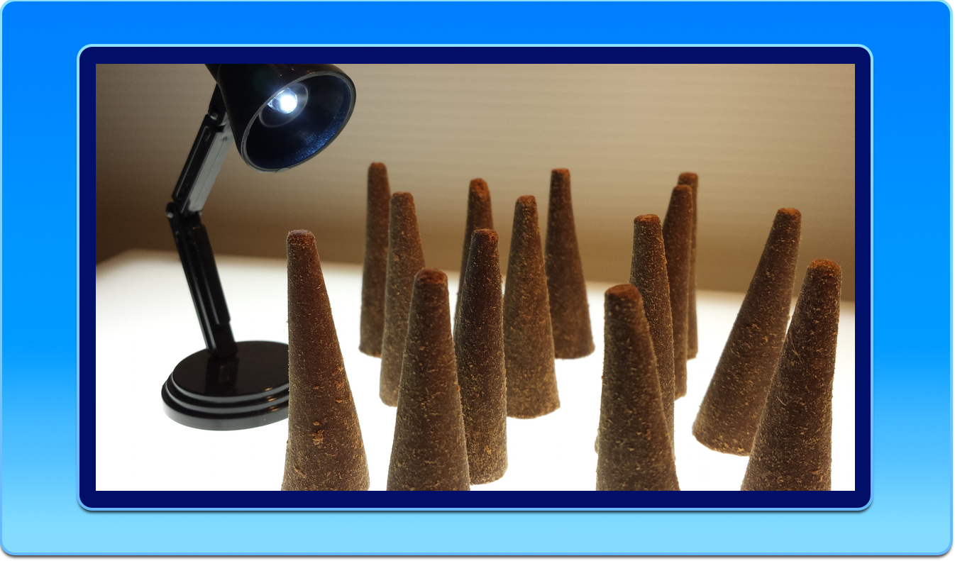 Jumbo Leather-Scented Cones
