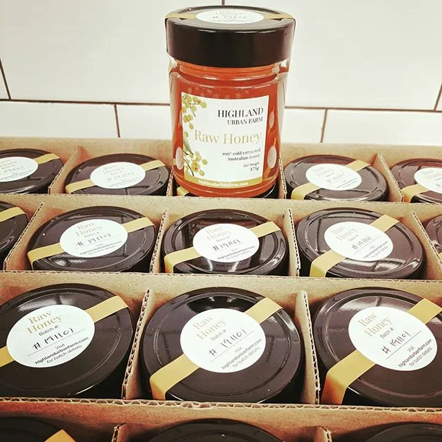 We will be selling new season honey at 2 Goodlands Ave between 2pm and 4pm tomorrow (Sunday 1st Dec). $8 a jar. Please comment below if you think you'll swing by to help us gauge demand.