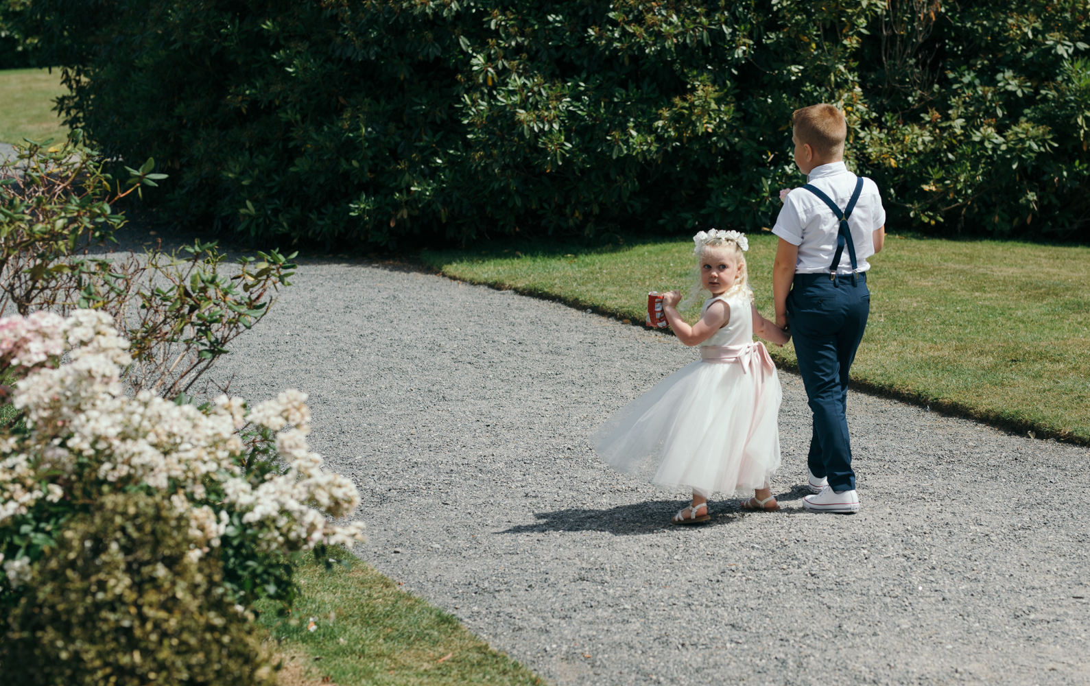 A couple of the guests children decided to go for a walk