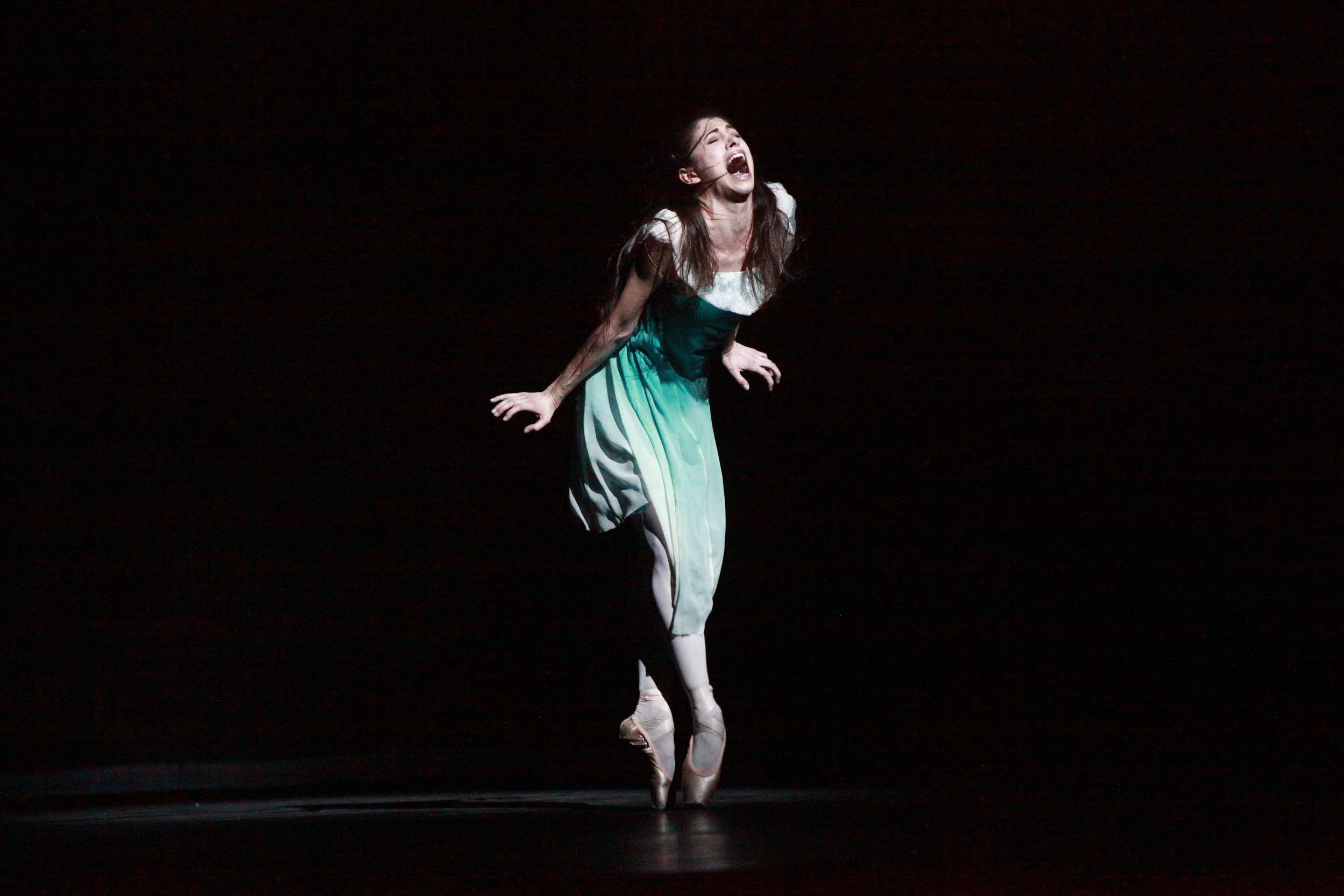 Jasmin Naghdi in The Invitation, The Royal Ballet 2016
