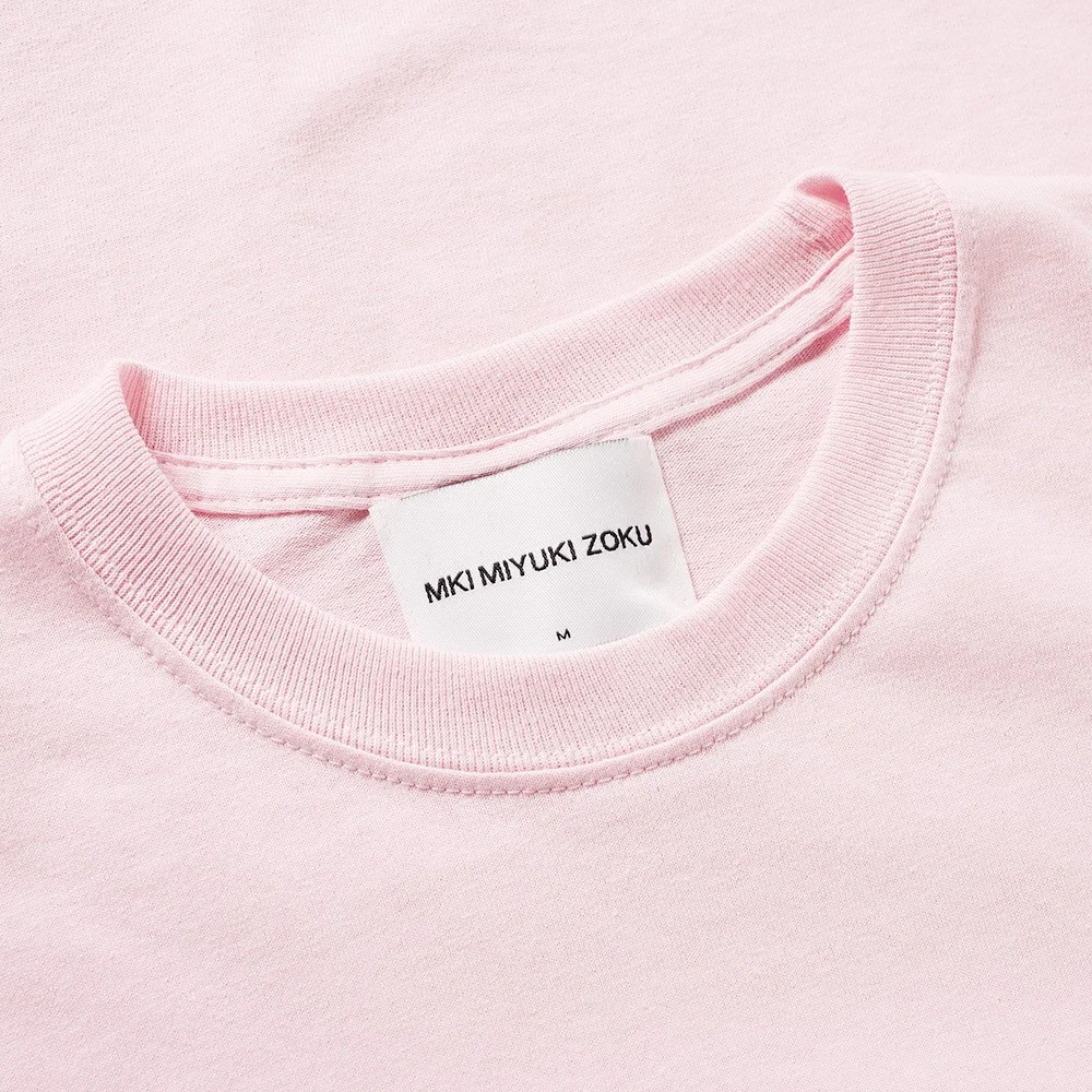 04-10-2016_mki_longsleeveembroideredlogotee_lightpink_mki-pplselt-lp_eh_5_1.jpg