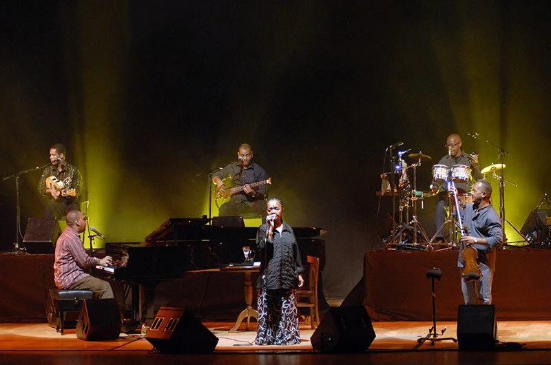 most-cesaria-evora-01.jpg