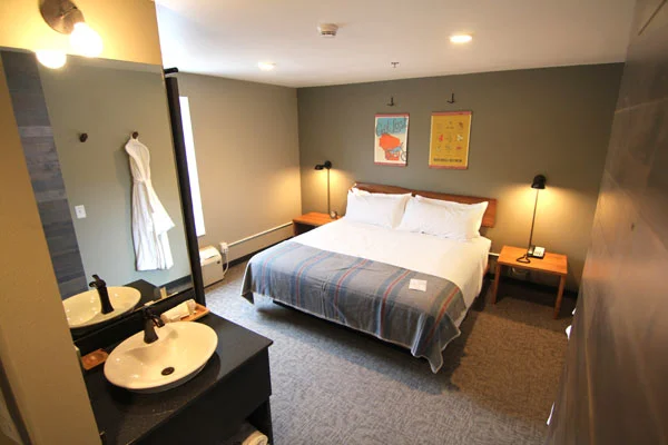main_king_suite1.jpg