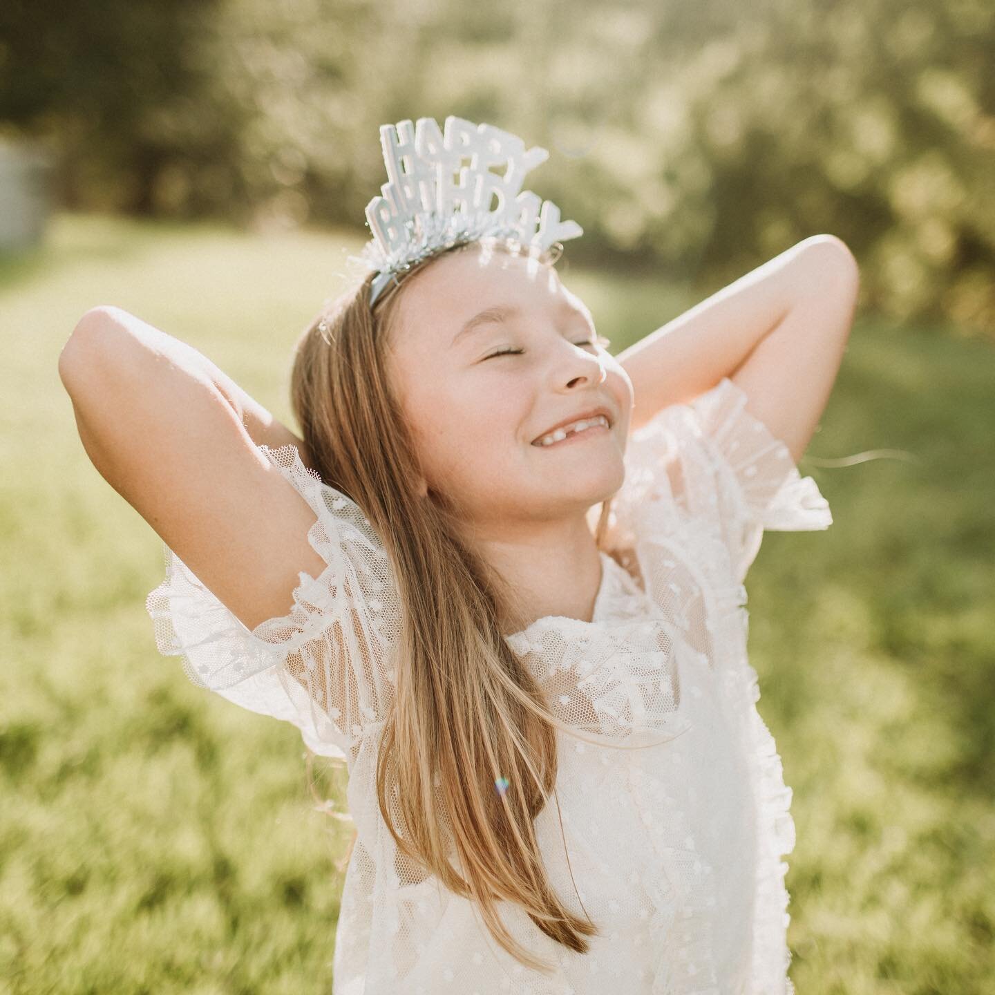 finally blogged this baby&rsquo;s birthday session ✨

(linked in bio)