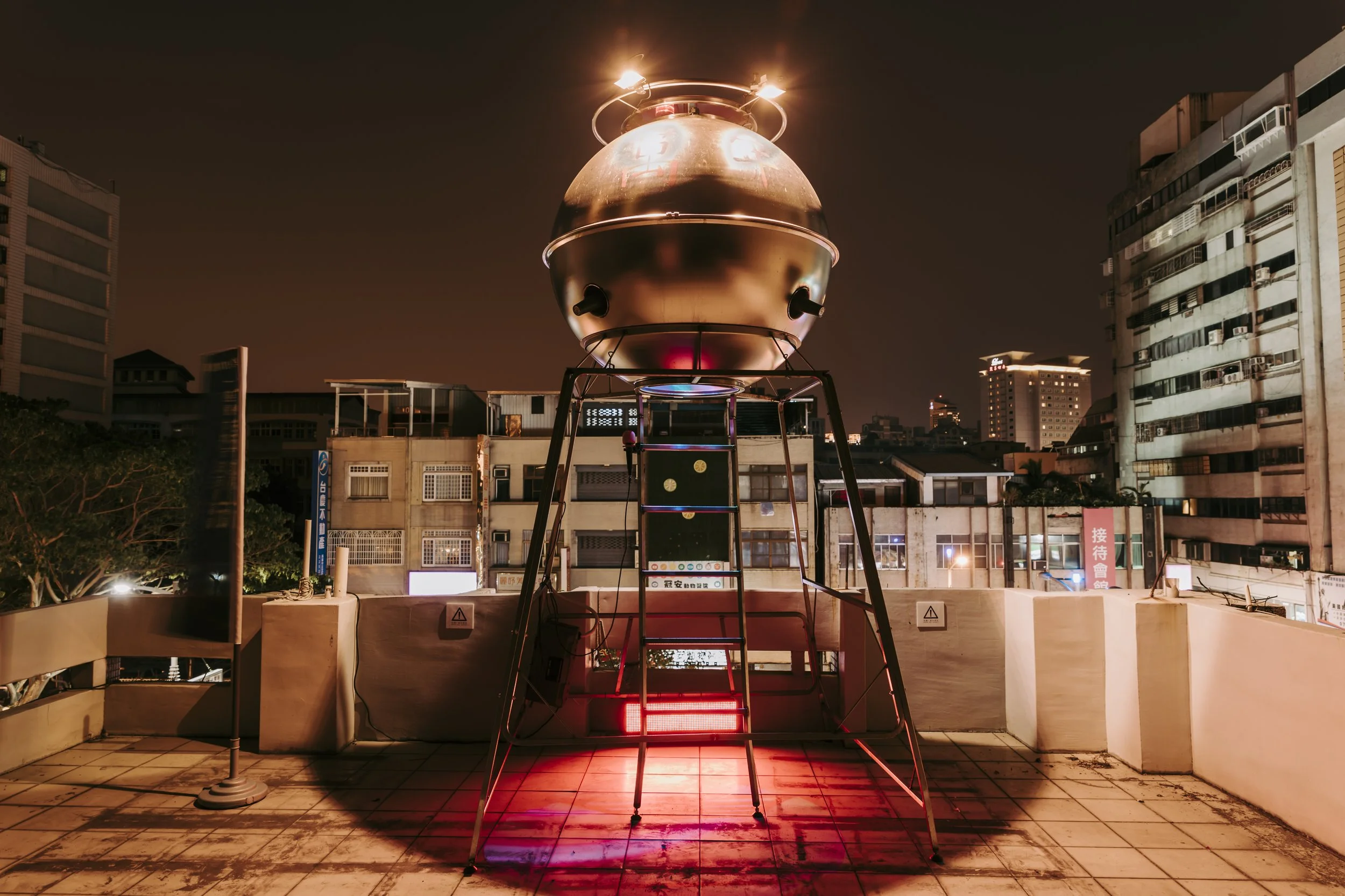 [ 大譜普市–一座偉大城市的技術指南 ] 三餘書店 ，高雄