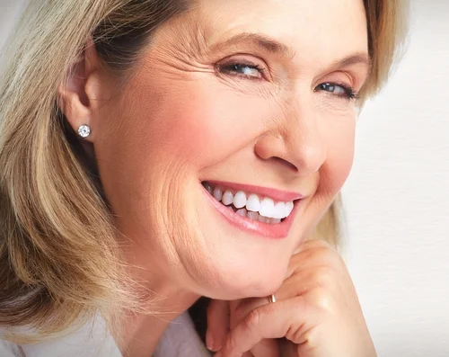 What is the best option for replacing missing teeth?