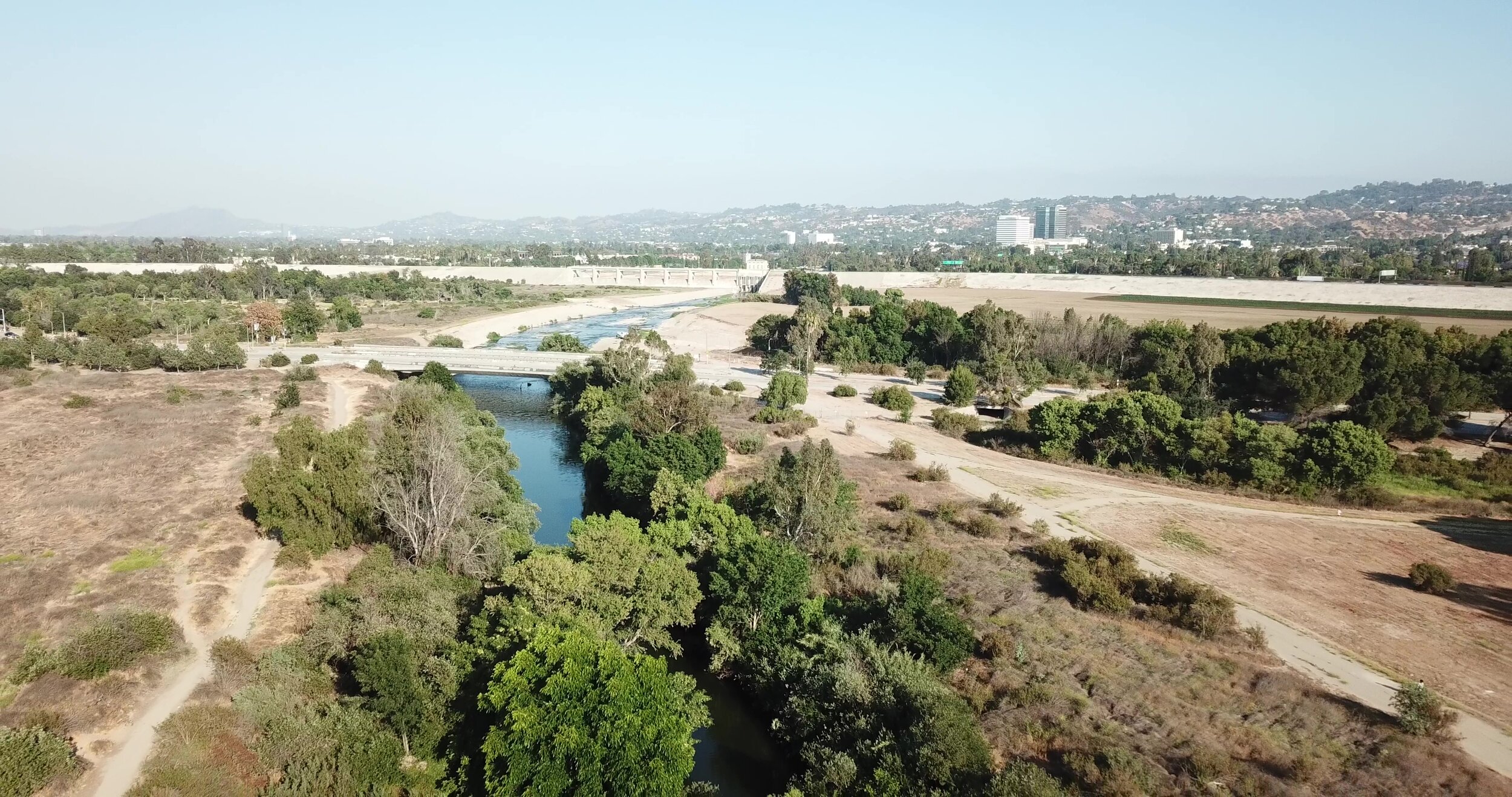 Old drone footage overlooking the San Fernando Valley. Nifty, right?
