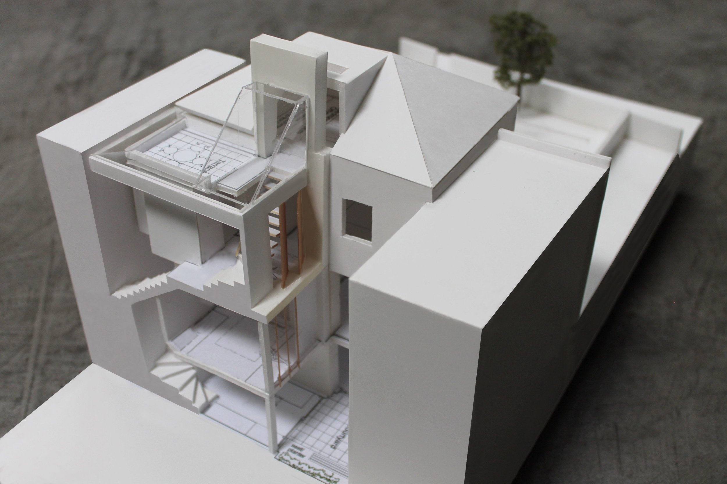 5 model rear view_2425 A.JPG
