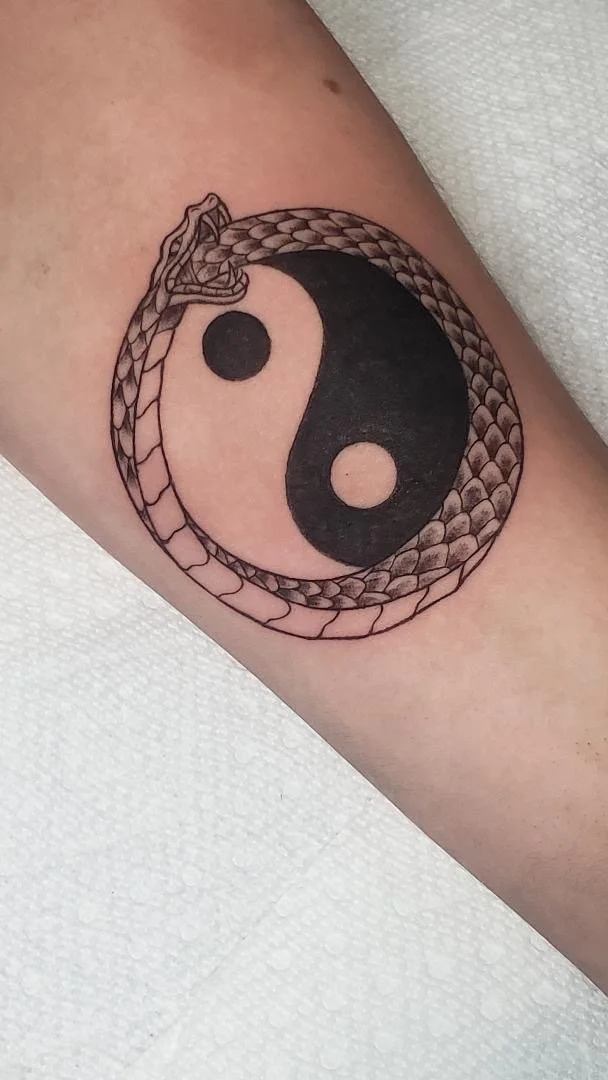 Yin-yang serpent tattoo by Rey