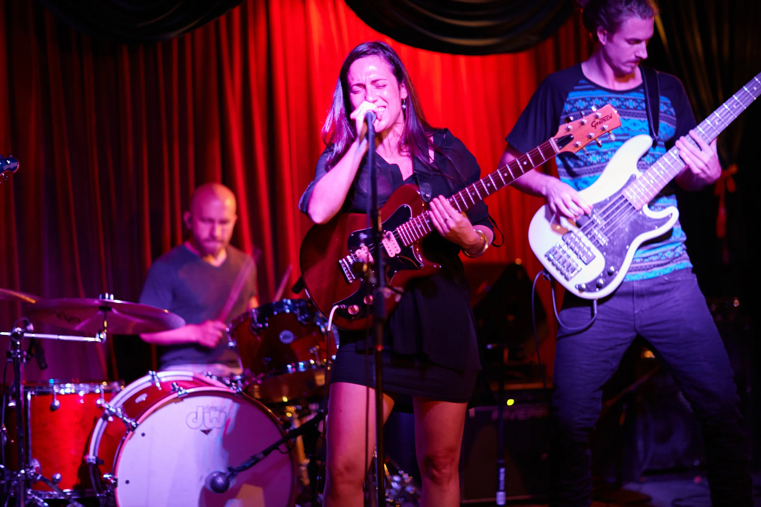 ROYAL_YOUNG_THEMINT 90.jpg