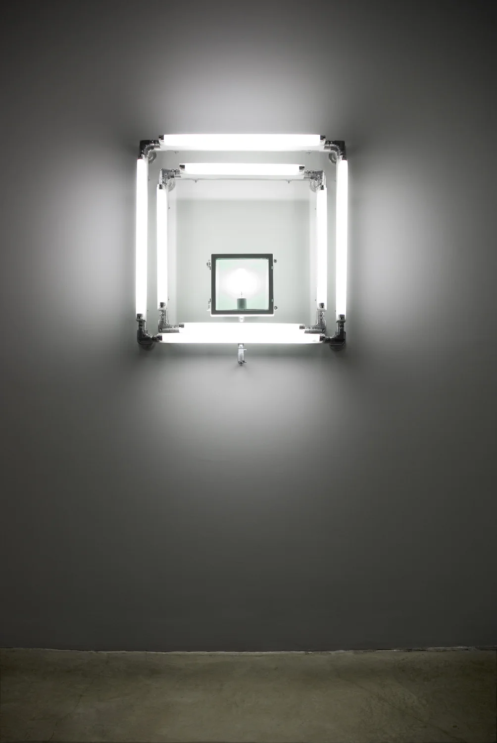 light/ALBERS: Metal halide/Cool White (Format C)