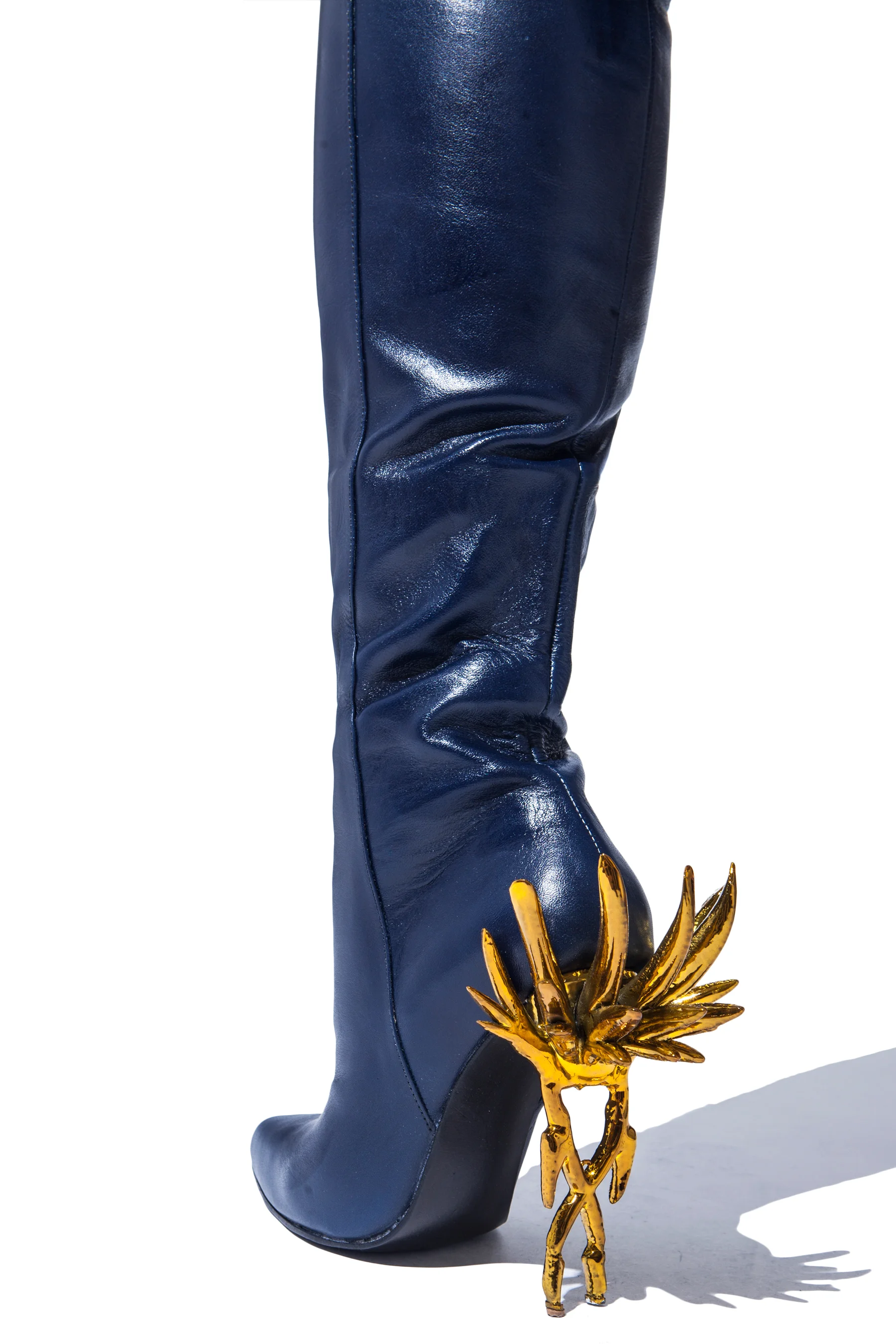STILETTO AS WEAPON | 3D PRINTED THIGH HIGH BOOTS