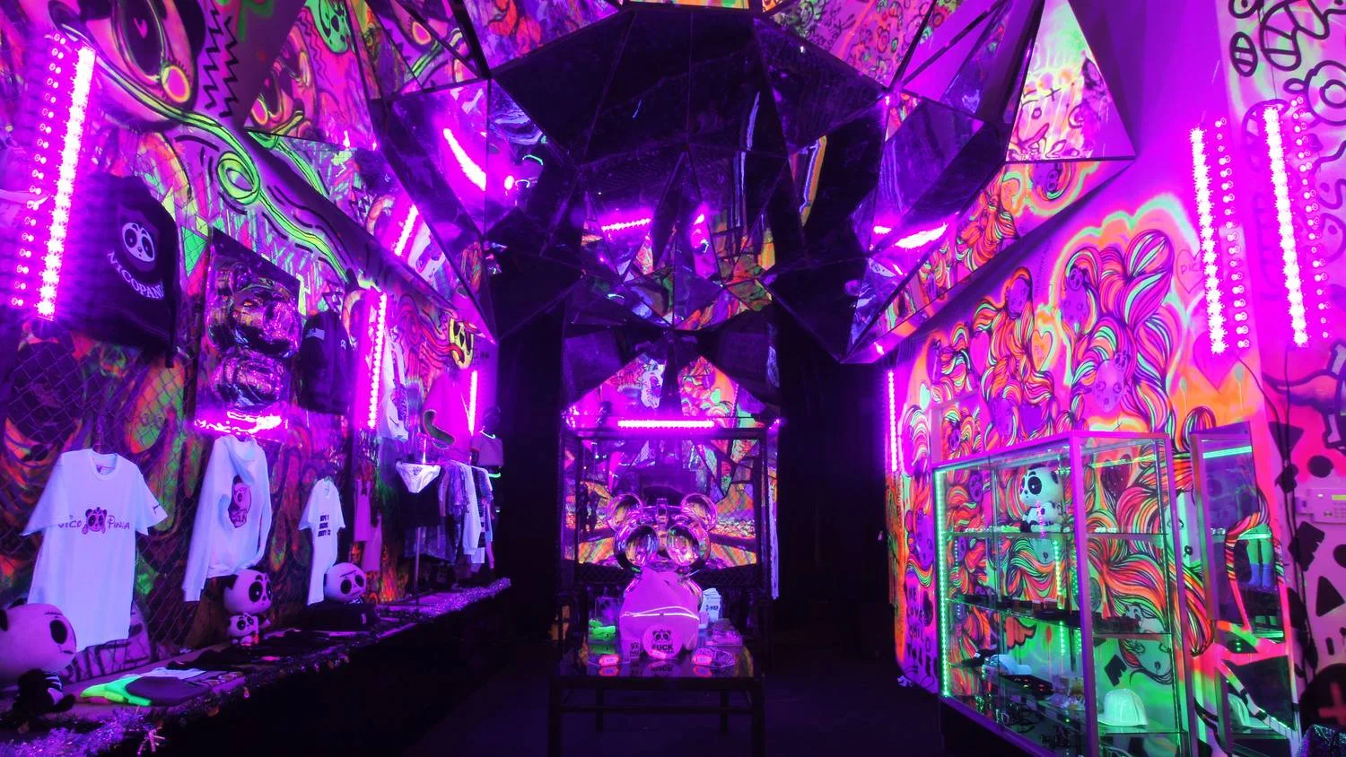 AKV EXCLUSIVE DEBUT AT NICOLA FORMICHETTI’S “NICOPANDA HOLIDAY POP-UP,” TRIBECA, NYC, JANUARY 2014