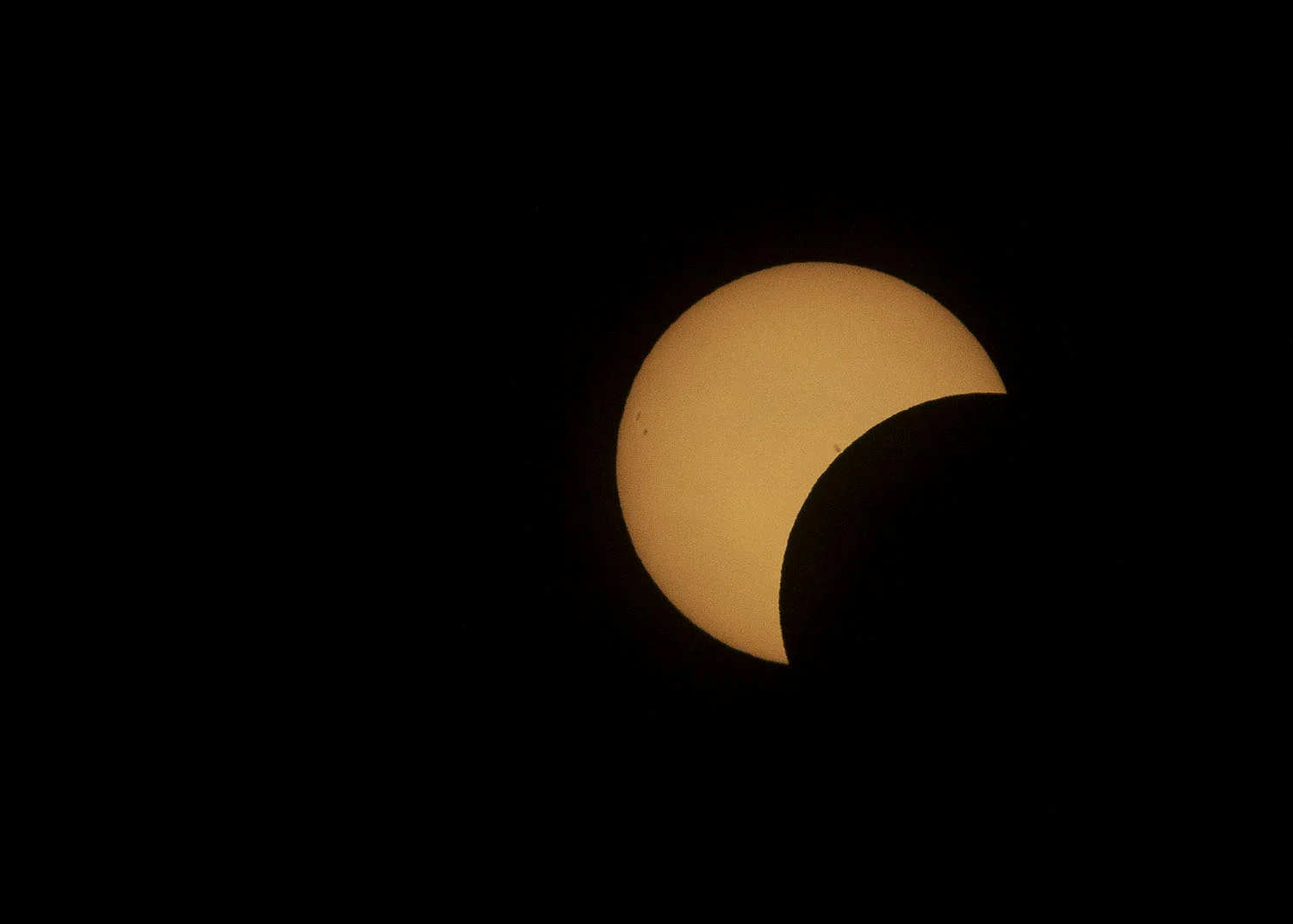 michael_destefano_2017_solar_eclipse_sun_moon.jpg