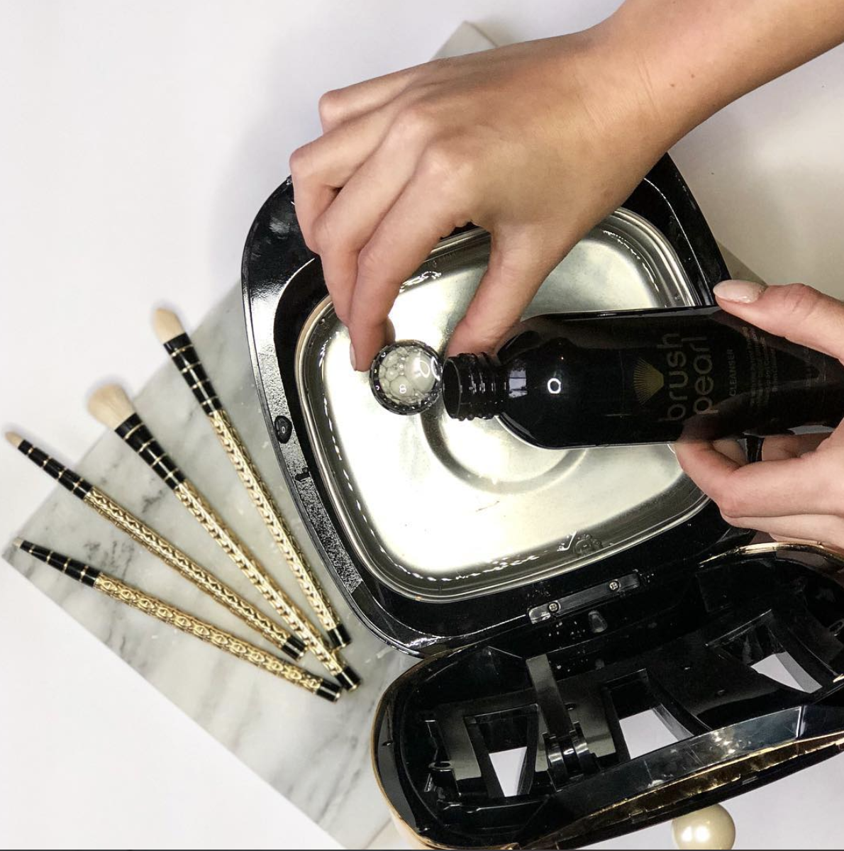 The Brush Pearl