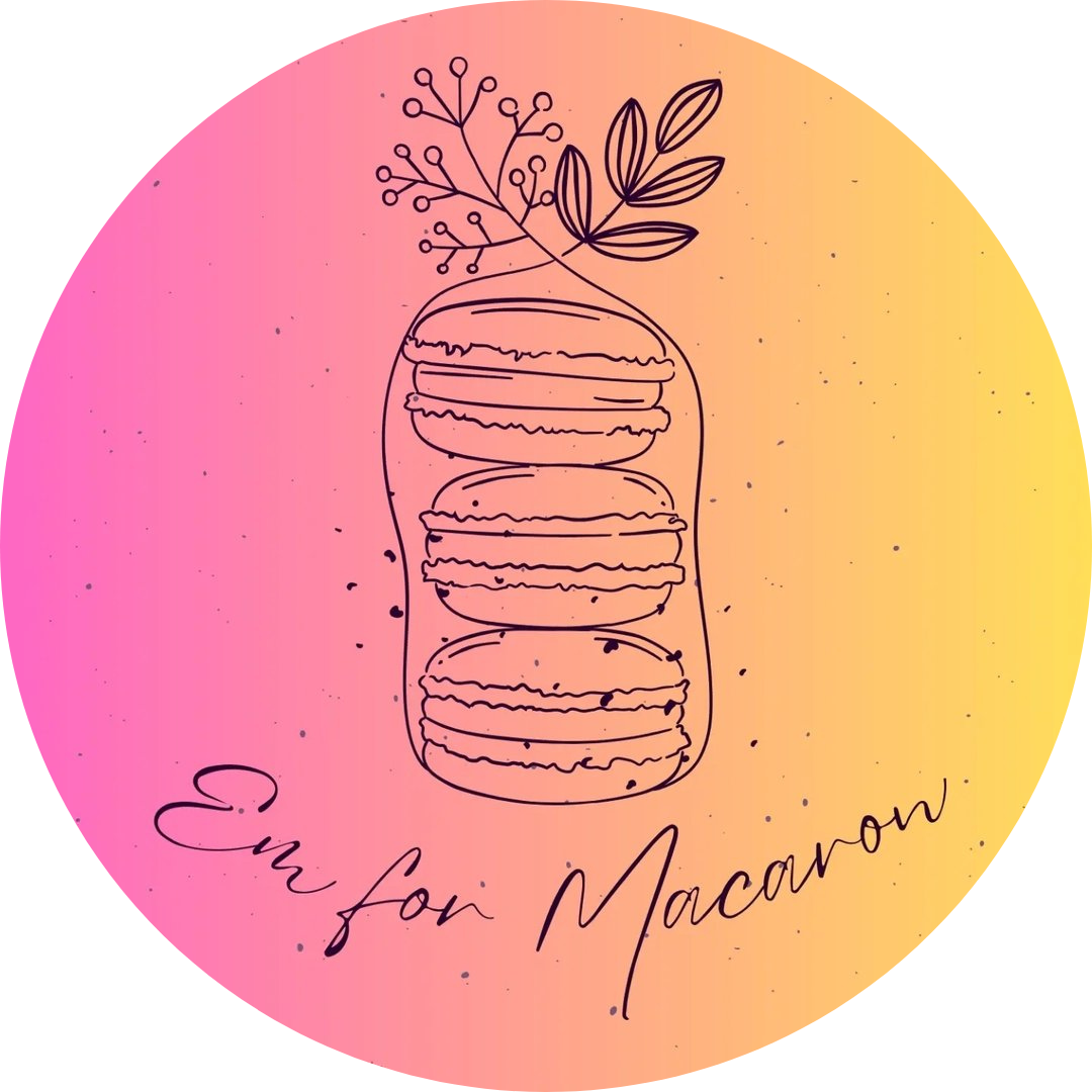 Em for Macaron Circle Logo.png