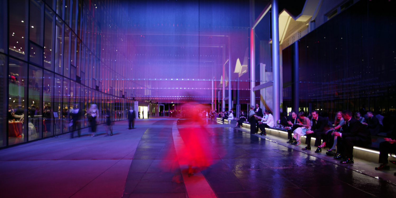 Kreielsheimer Promenade at Marion O. McCaw Hall