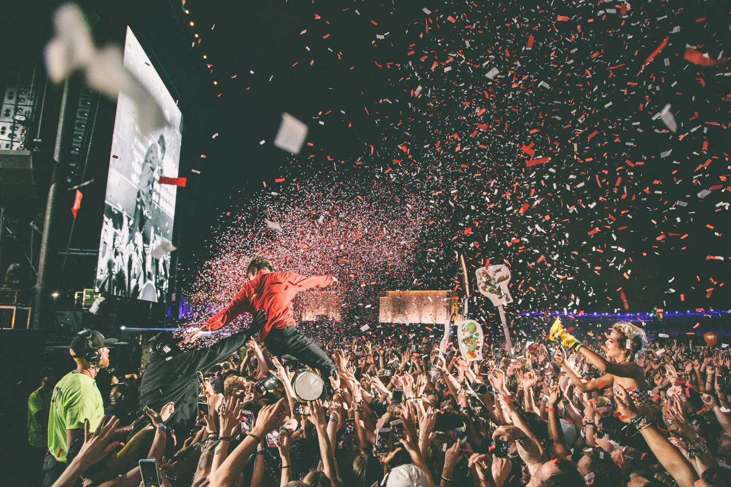 WH2017_Cage The Elephant, Crowd_Rick Clifford-7.jpg