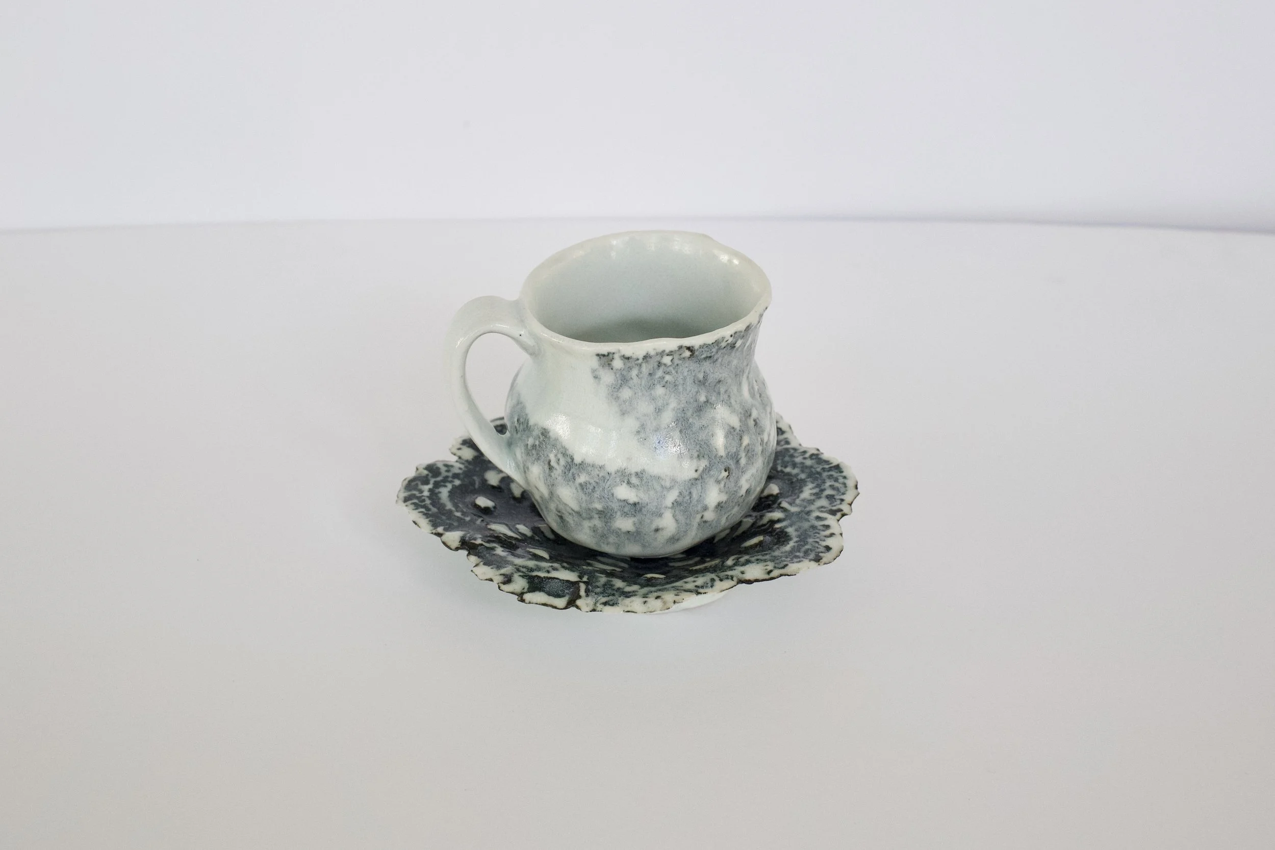 Zoë Buckman Then It Spreads, 2019 Porcelain 3 1/2 x 5 x 5 1/4 inches