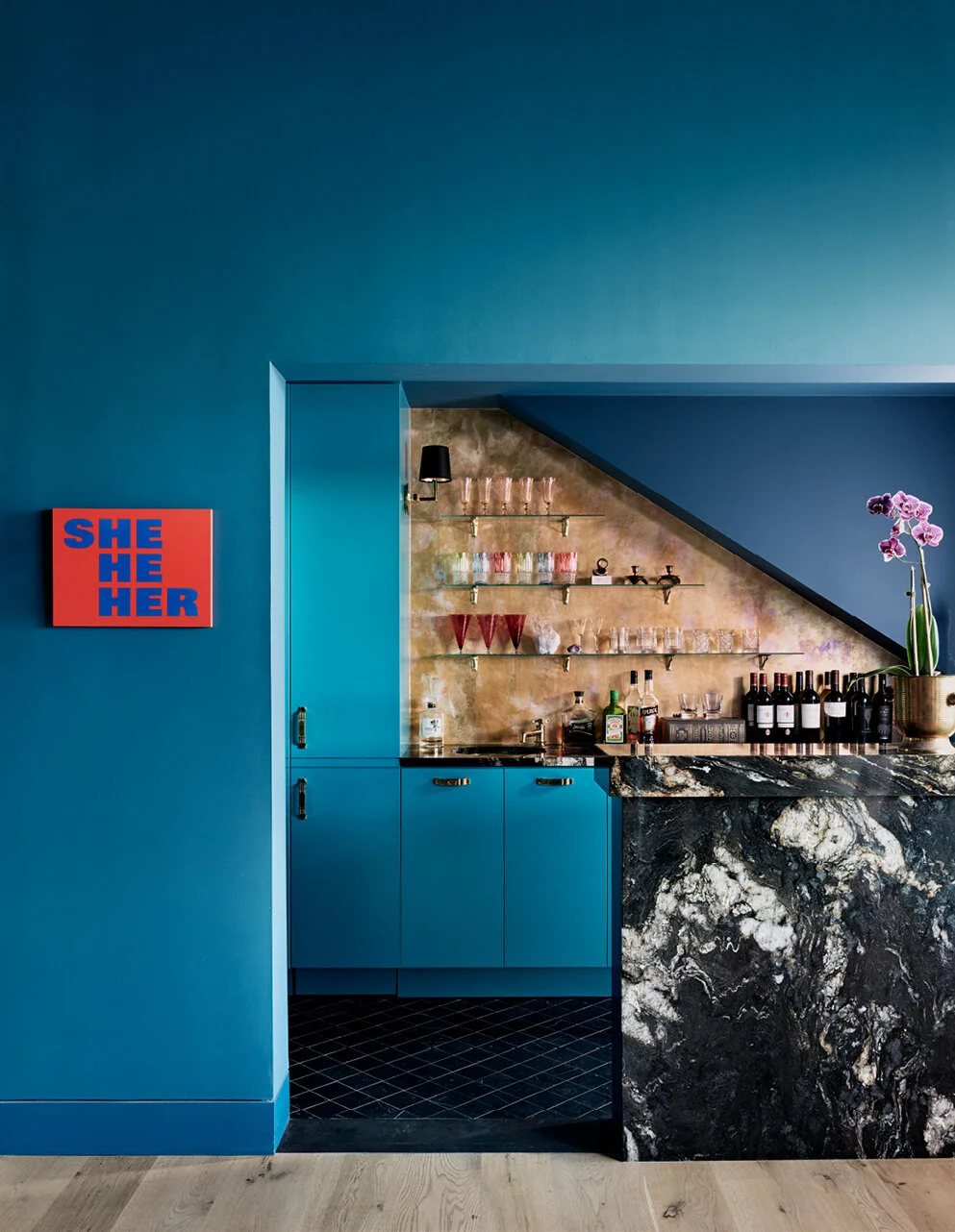 bluebar186566.2.jpg