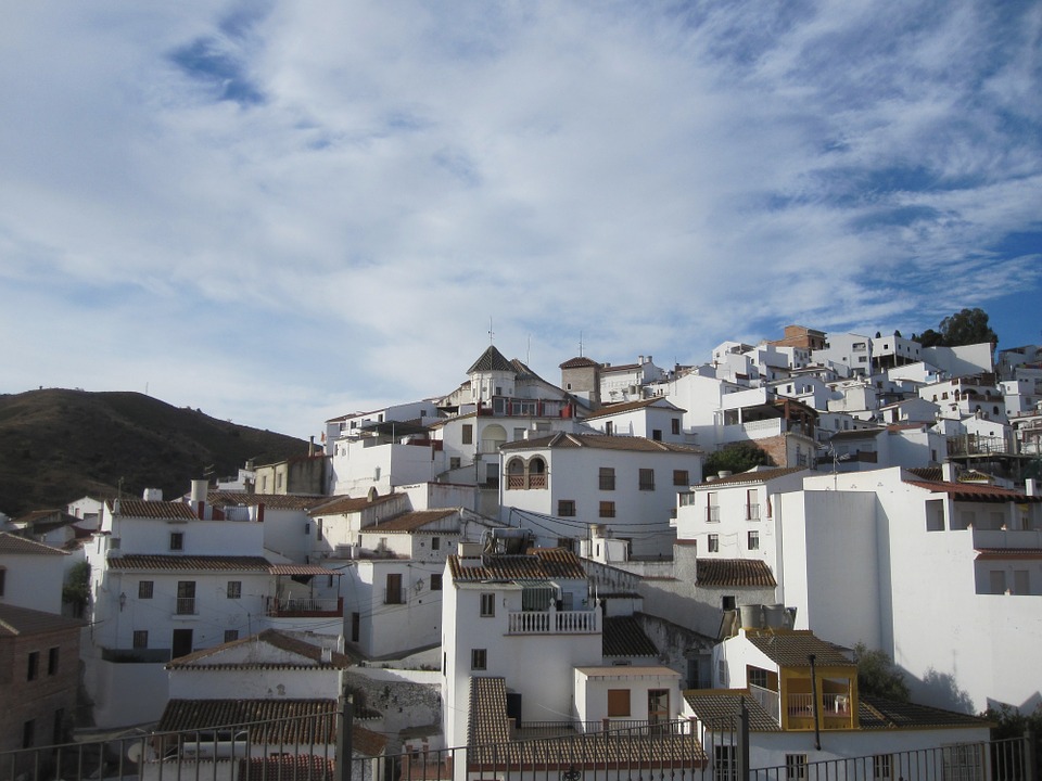 andalusia-596386_960_720.jpg