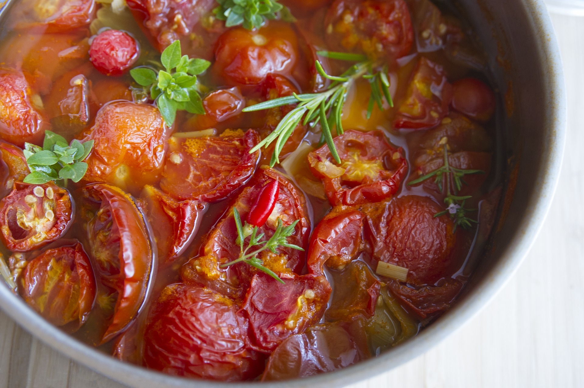 stewed-tomatoes-2140049_1920.jpg
